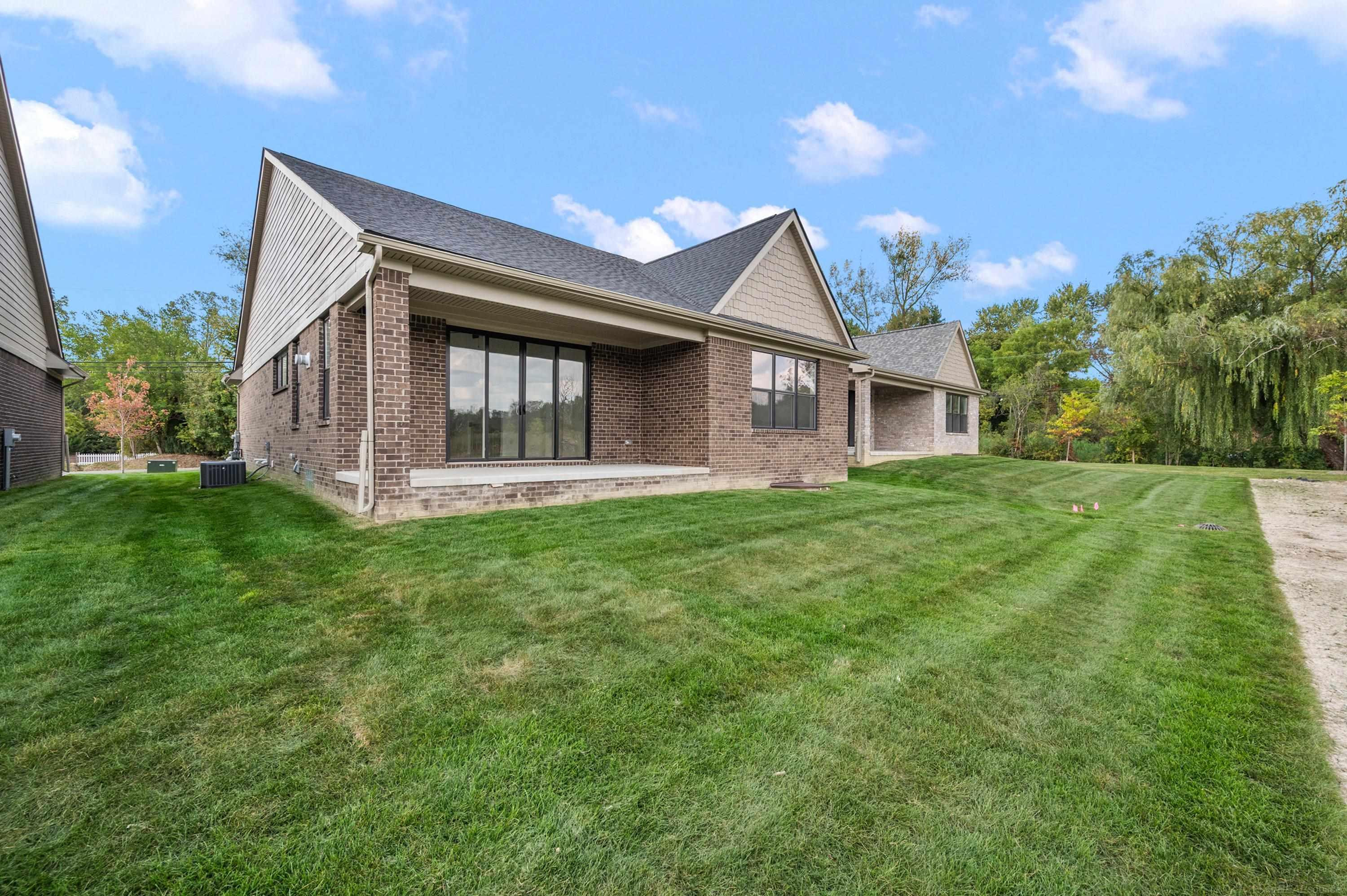 5968 Willow Grove Drive, Troy, MI 48085 — Photo 38