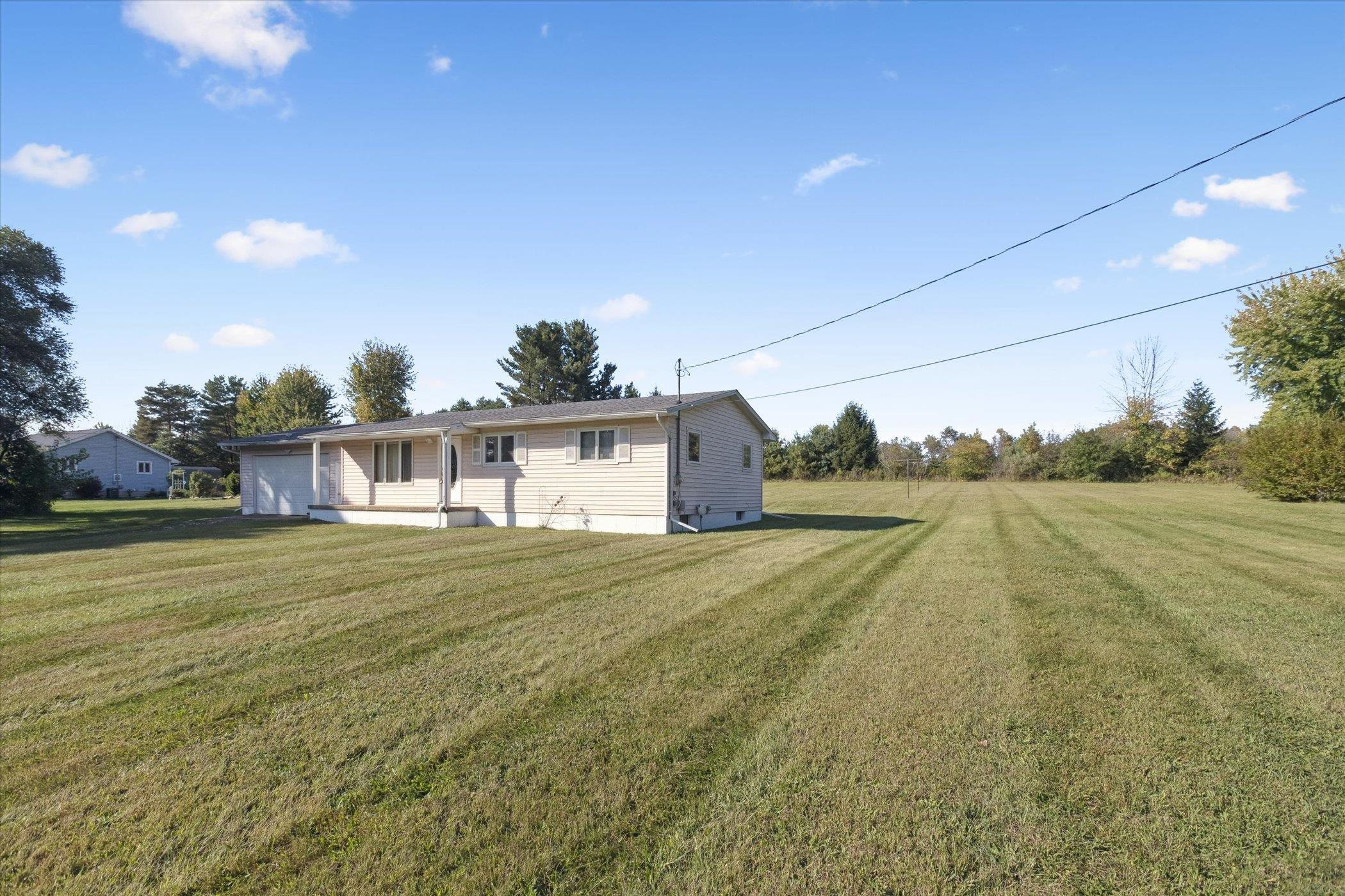 8175 Teachout Road, Otisville, MI 48463 — Photo 4