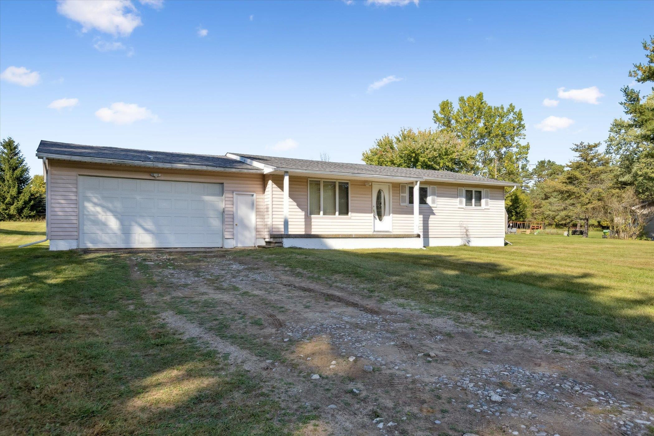 8175 Teachout Road, Otisville, MI 48463 — Photo 6