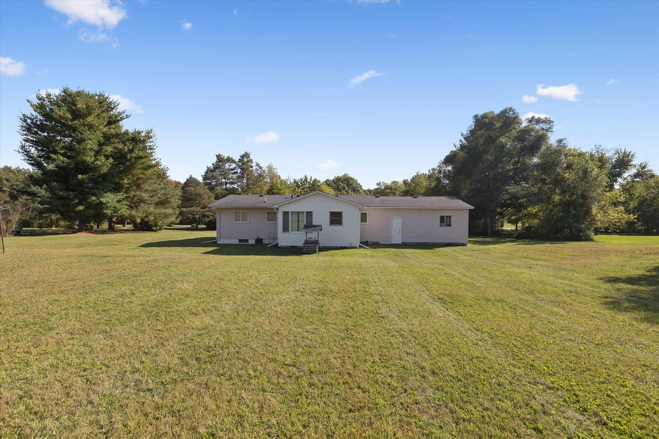 8175 Teachout Road, Otisville, MI 48463 — Photo 38
