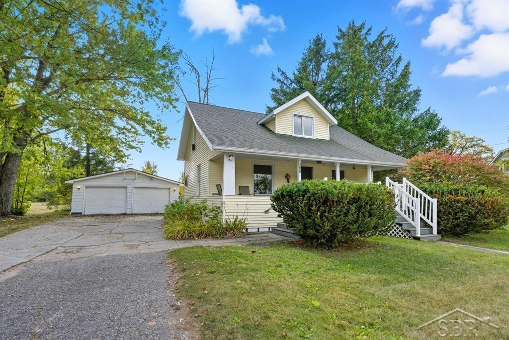 200 Glidden Road, Beaverton, MI 48612 — front exterior
