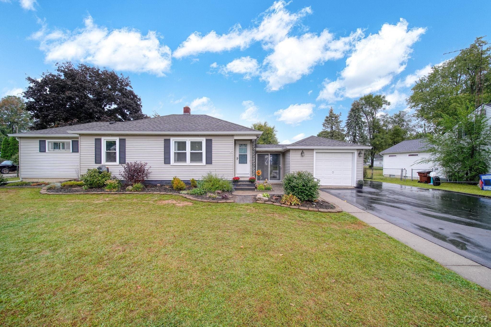 2156 Adams Street, Adrian, MI 49221 — Photo 2