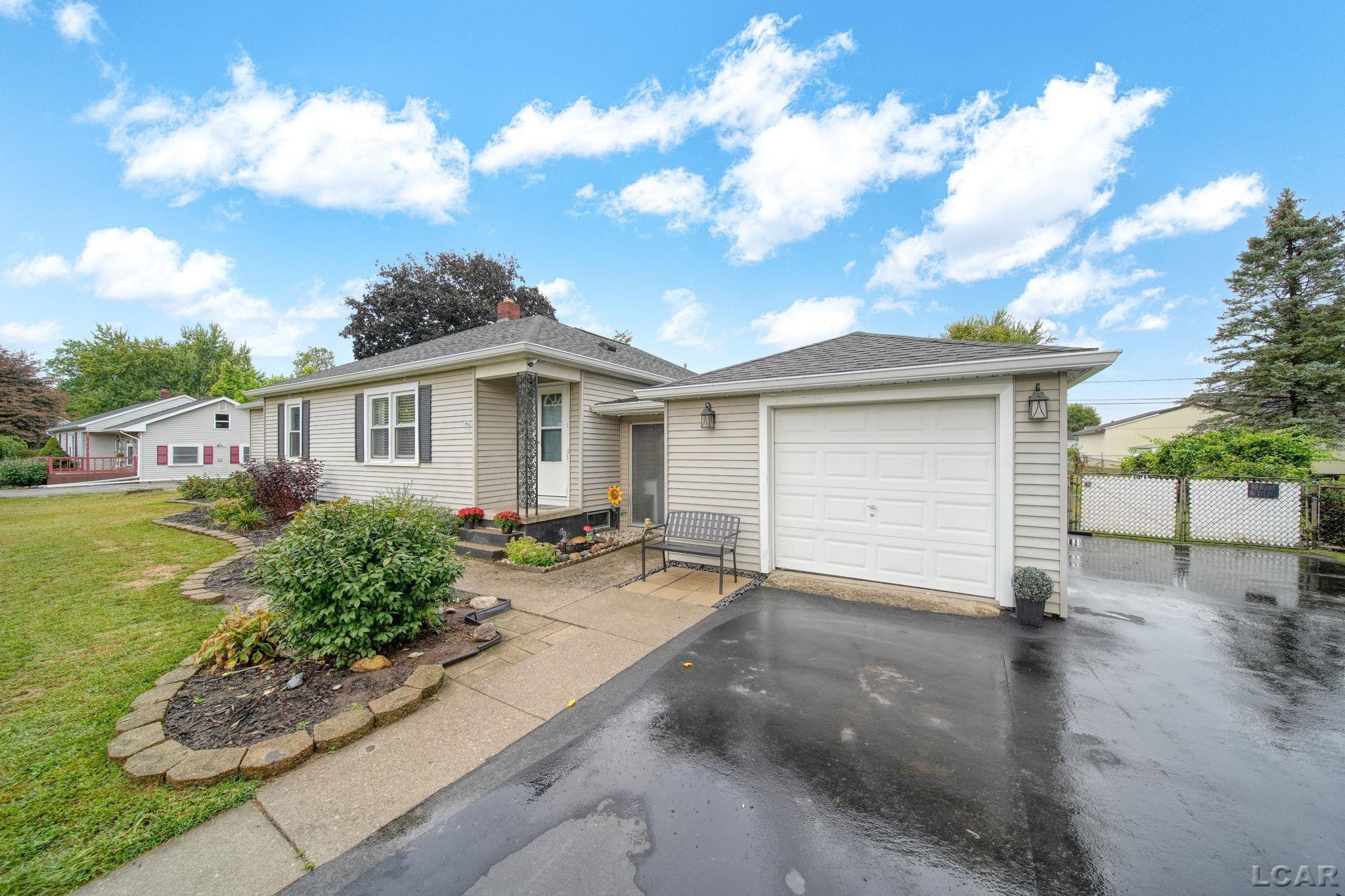 2156 Adams Street, Adrian, MI 49221 — Photo 5