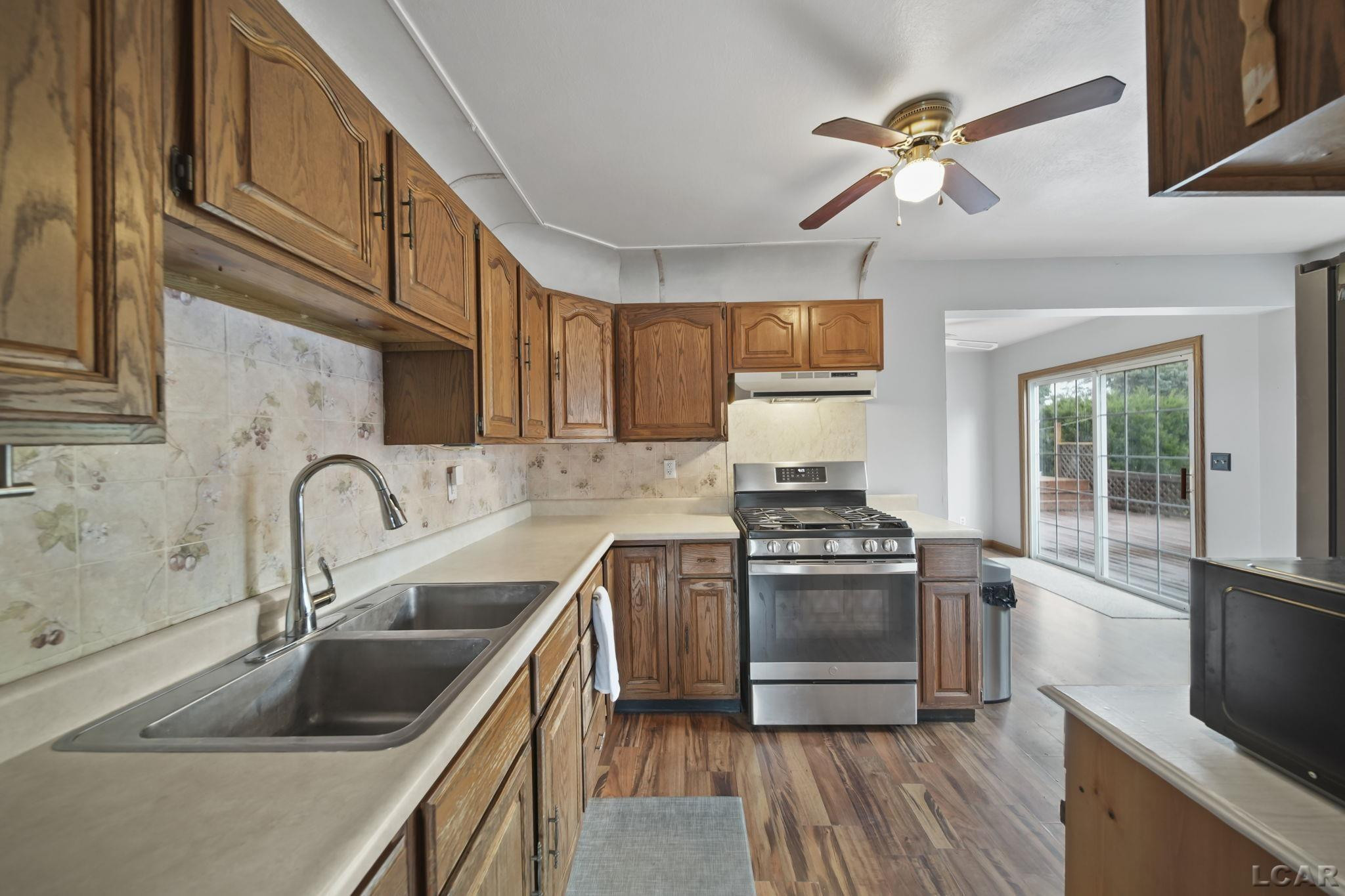 2156 Adams Street, Adrian, MI 49221 — Photo 19