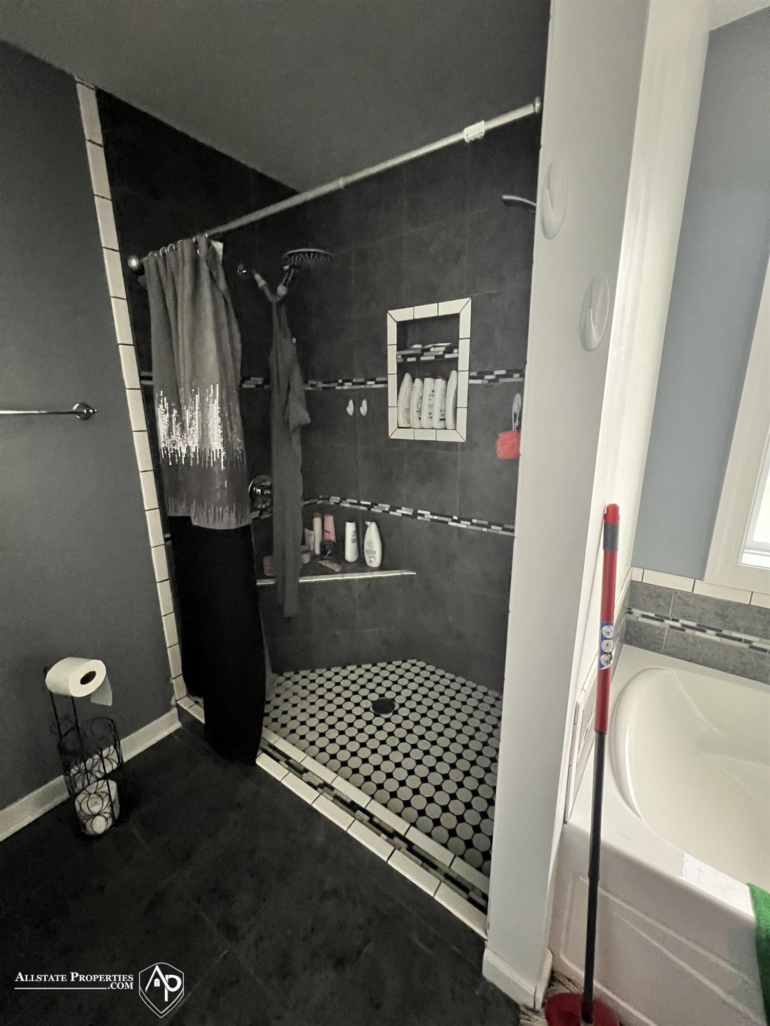 5348 Timber Line Court, Grand Blanc, MI 48439 — Photo 9