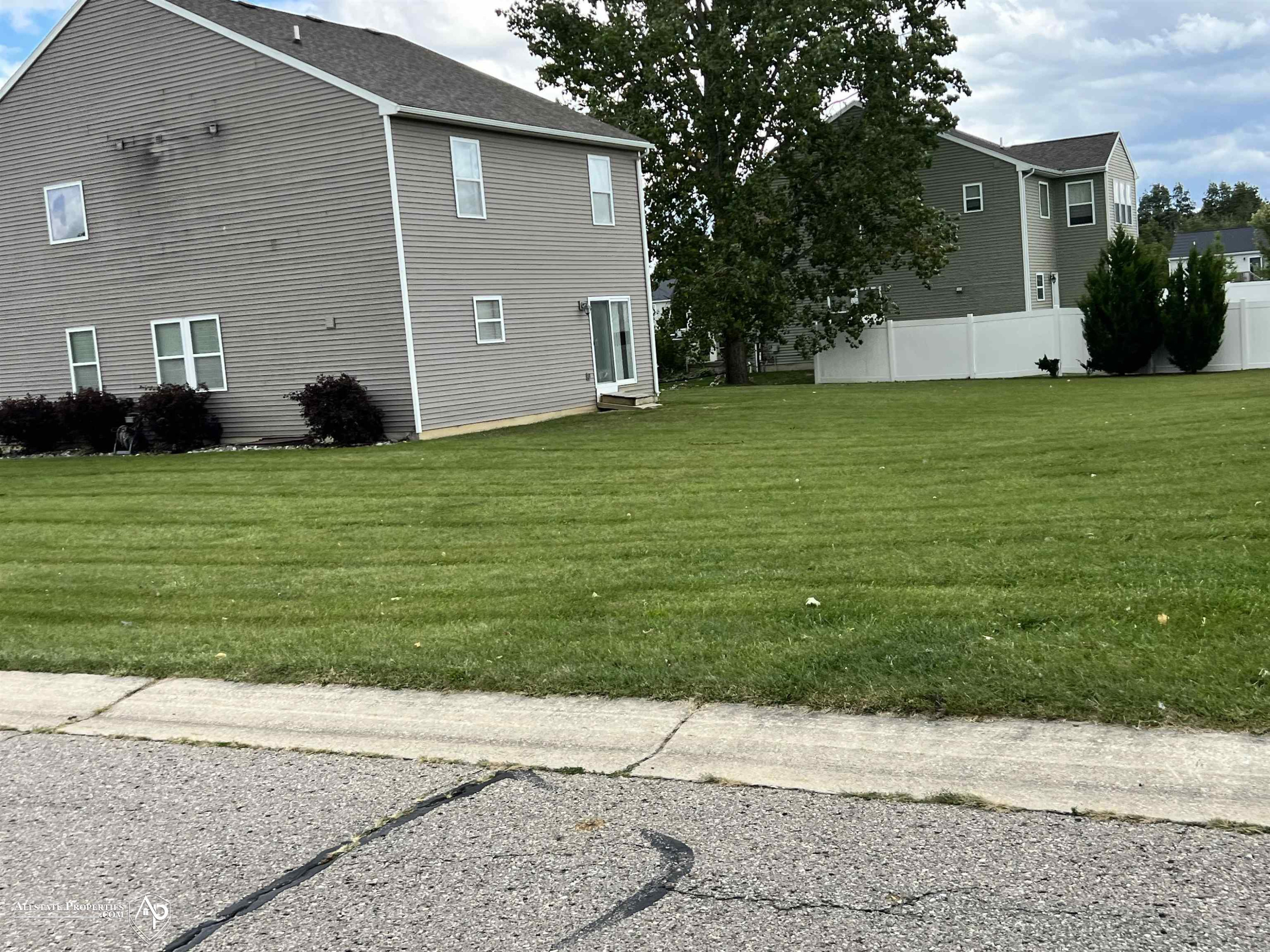 5348 Timber Line Court, Grand Blanc, MI 48439 — Photo 22