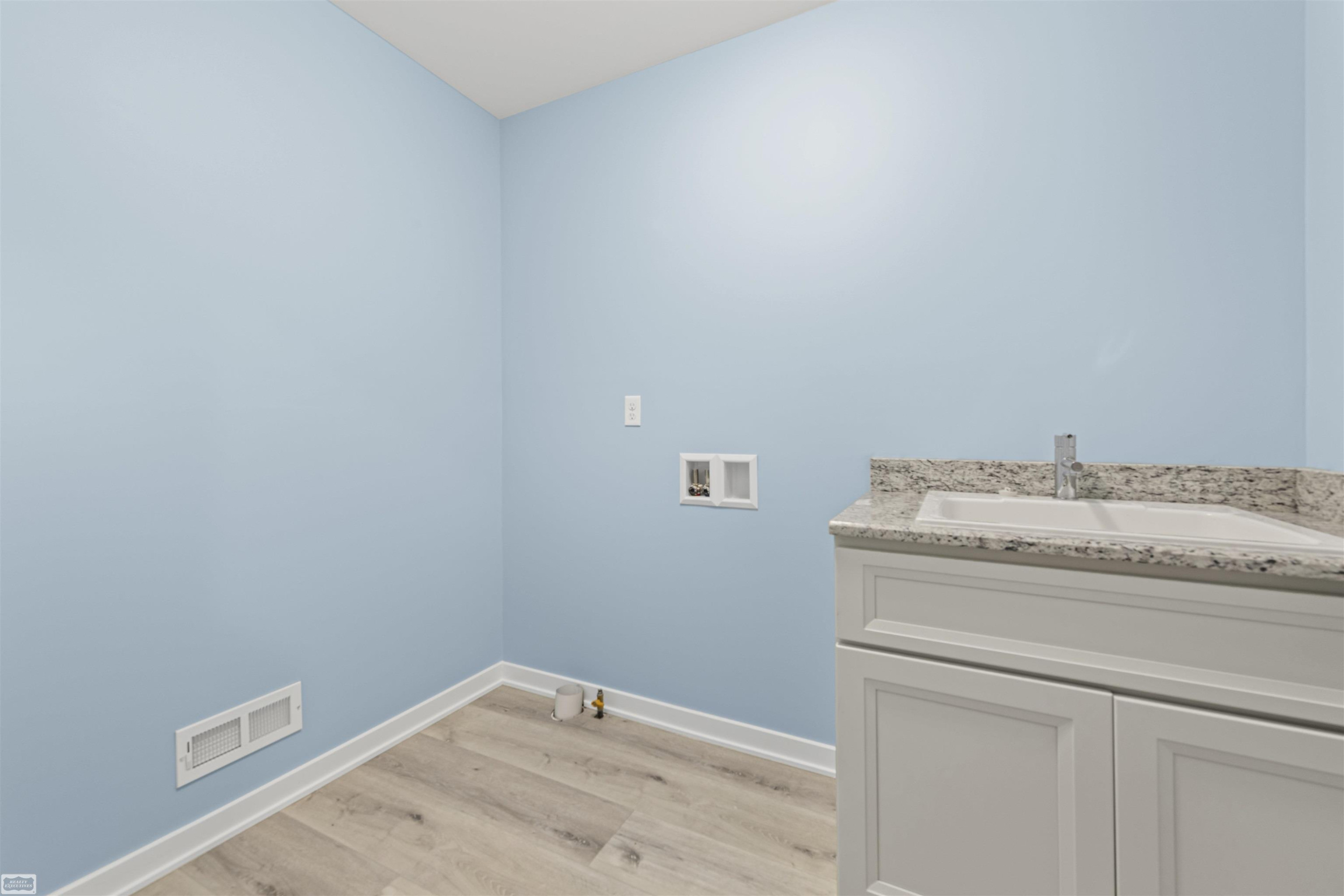 3363 Carrigan Road, MI 48059 — Photo 31