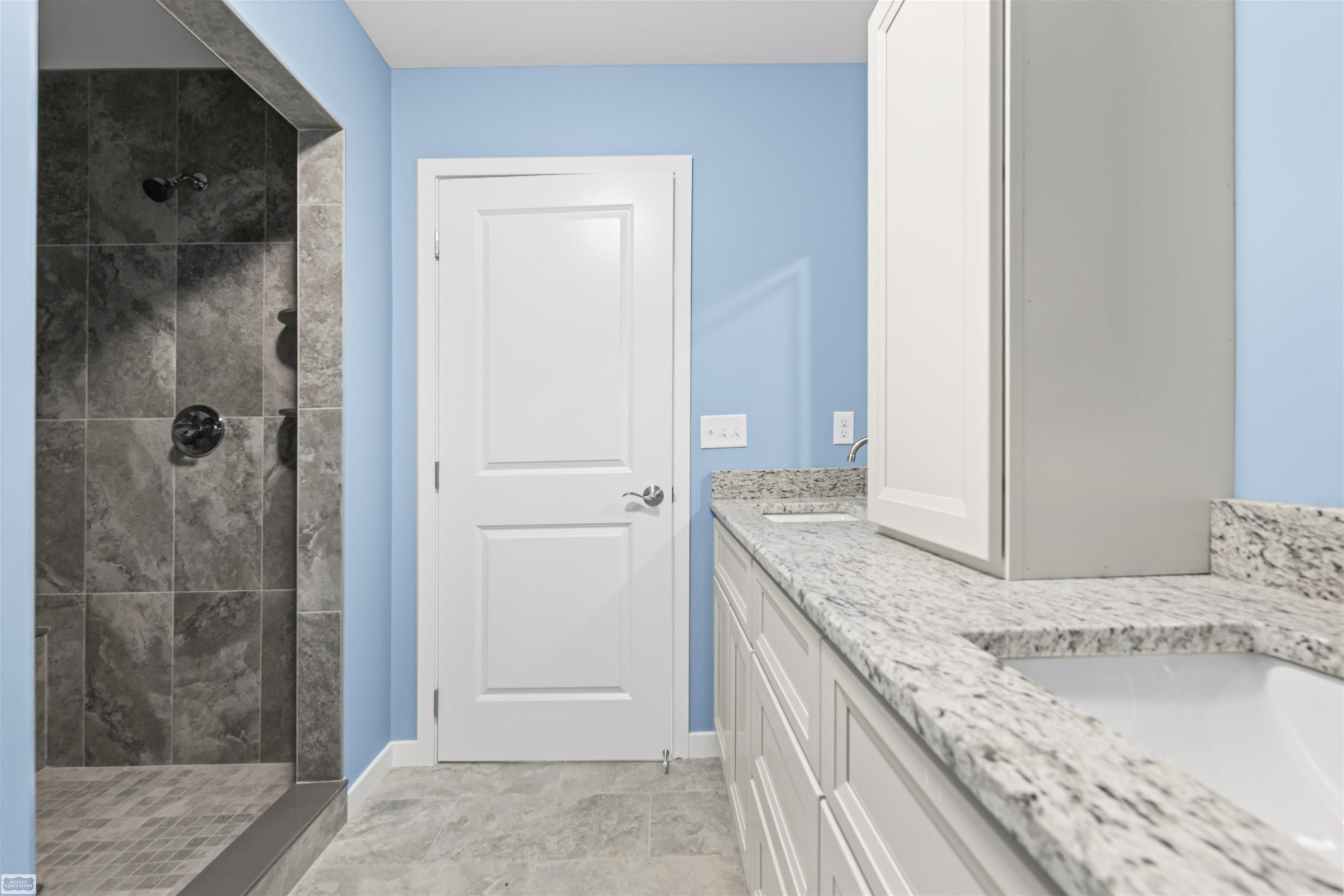 3363 Carrigan Road, MI 48059 — Photo 46
