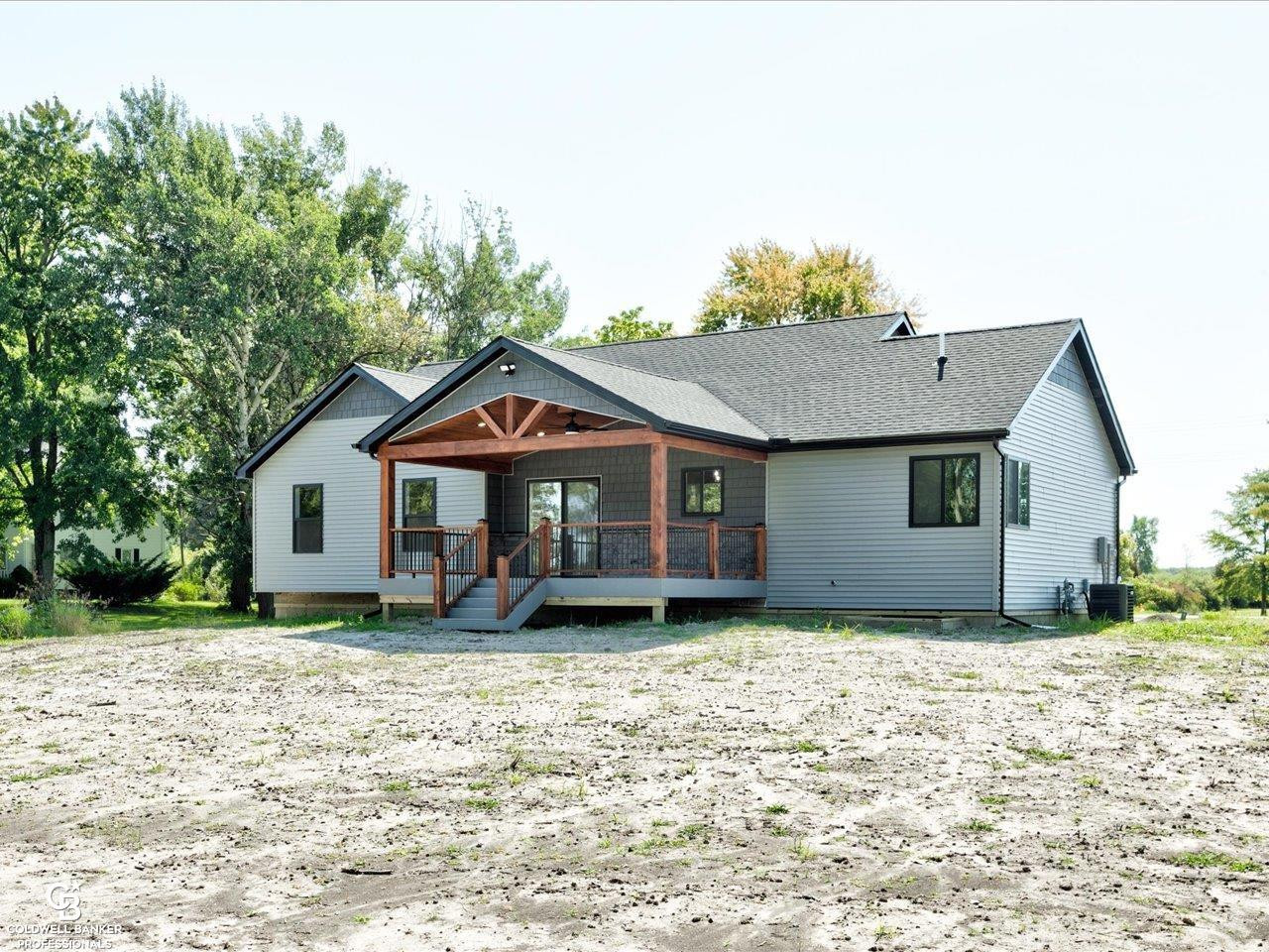 7910 Smiths Creek Road, MI — Photo 35