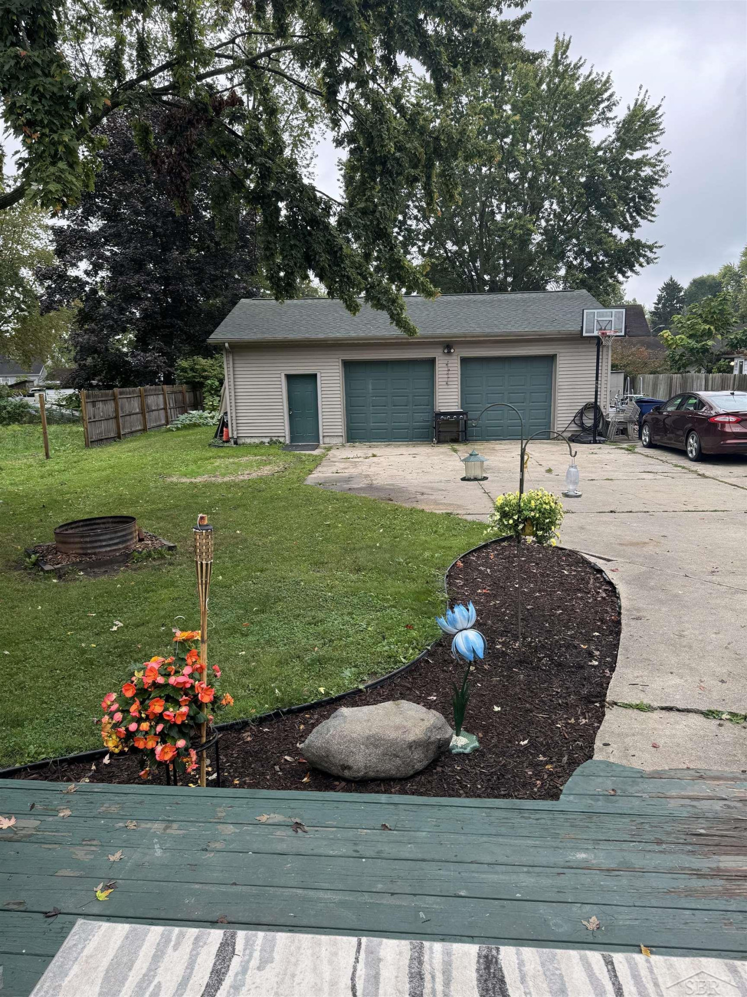 135 W WALNUT Street, Saint Charles, MI 48655 — Photo 9