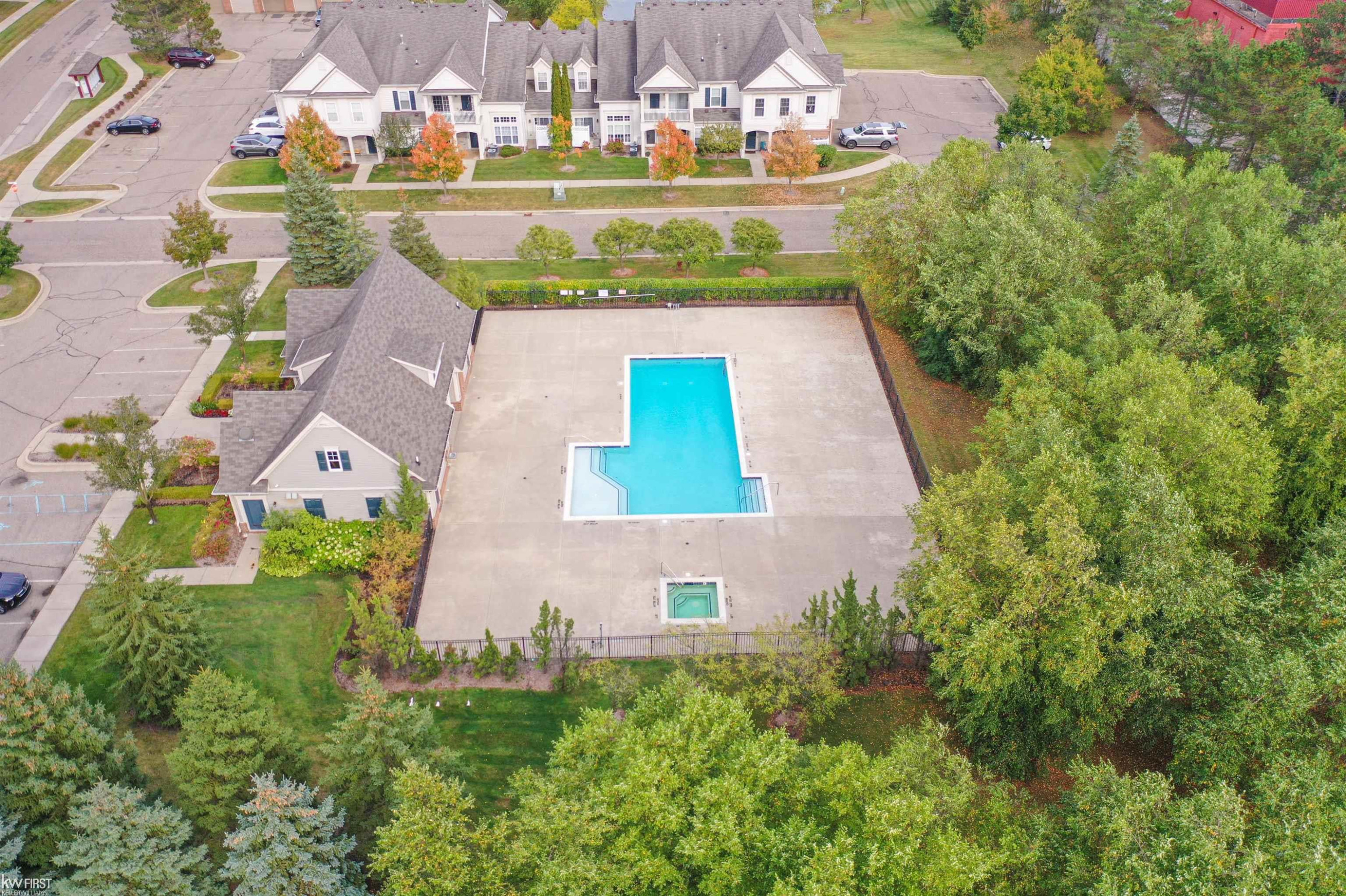 16107 Addington Drive, Walled Lake, MI 48390 — Photo 10