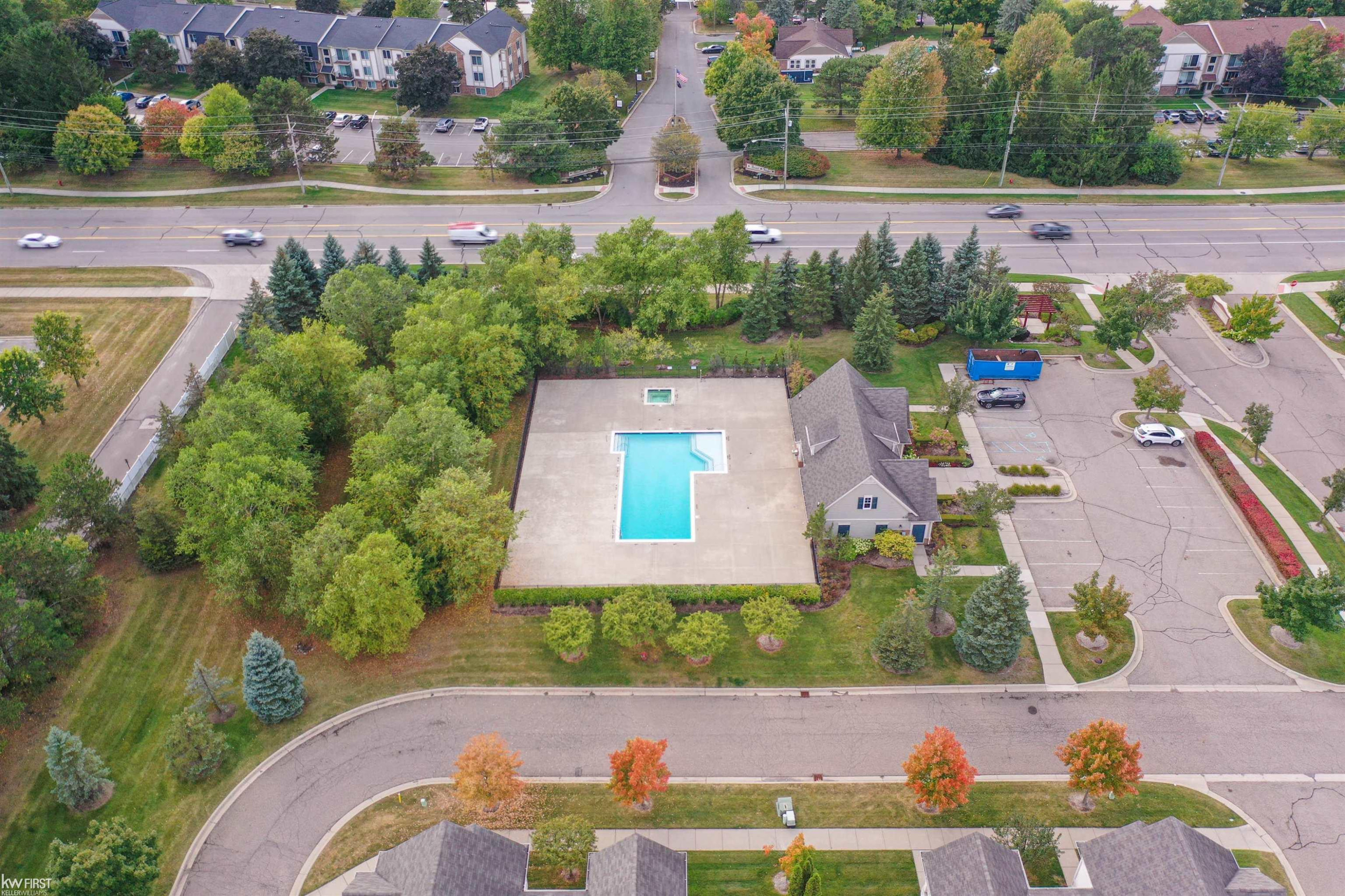 16107 Addington Drive, Walled Lake, MI 48390 — Photo 12