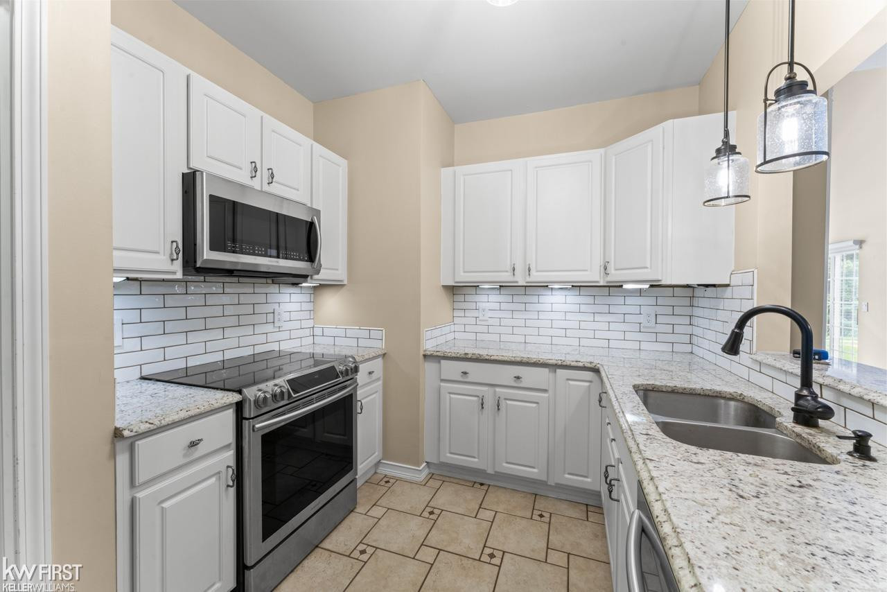 16107 Addington Drive, Walled Lake, MI 48390 — Photo 14