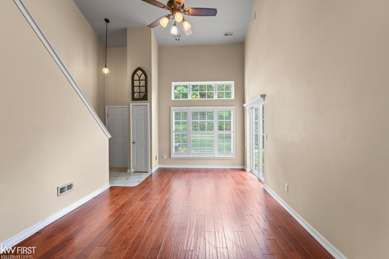 16107 Addington Drive, Walled Lake, MI 48390 — Photo 25