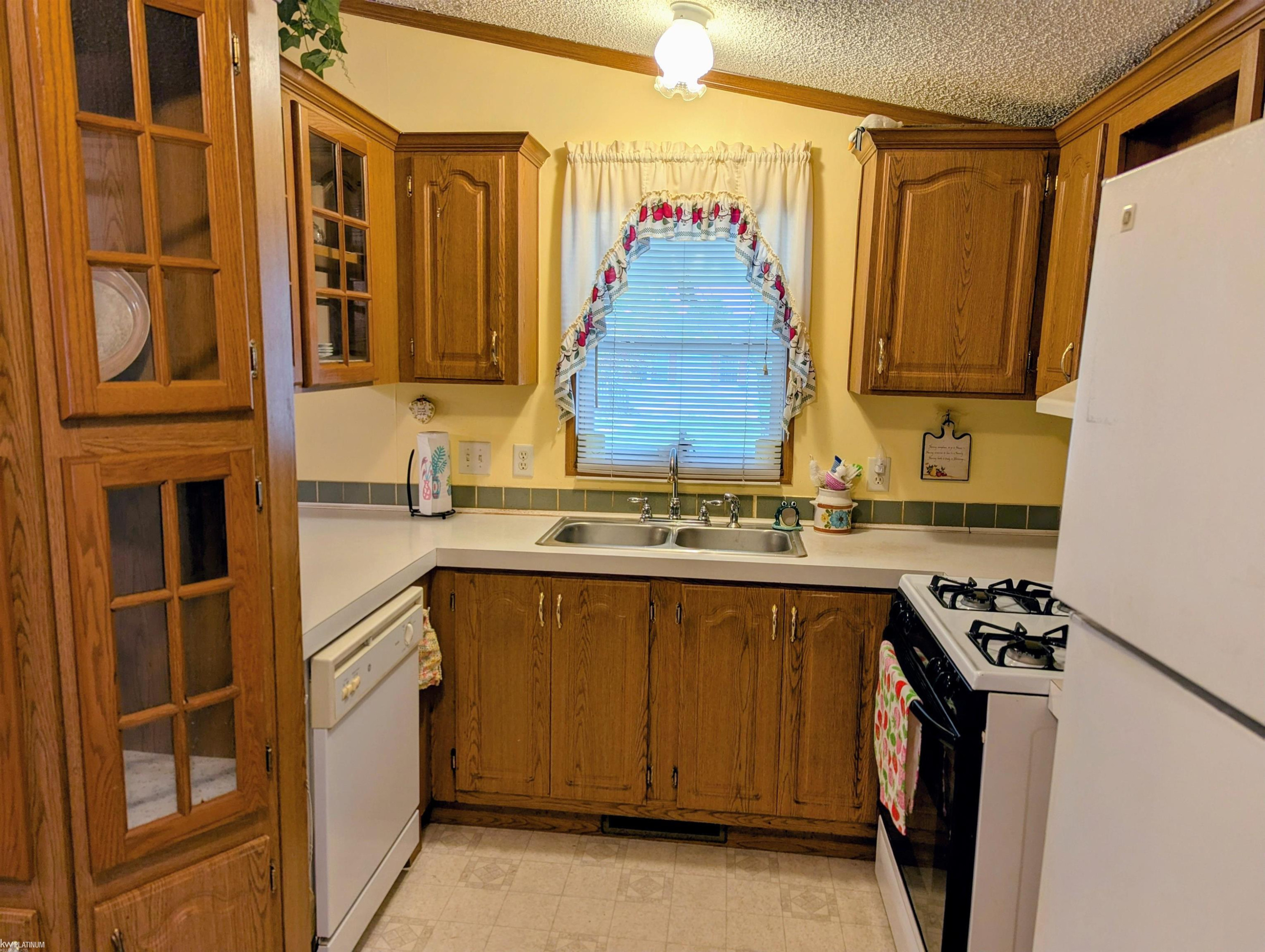 153 Meadow Lane, Port Huron, MI 48060 — Photo 5