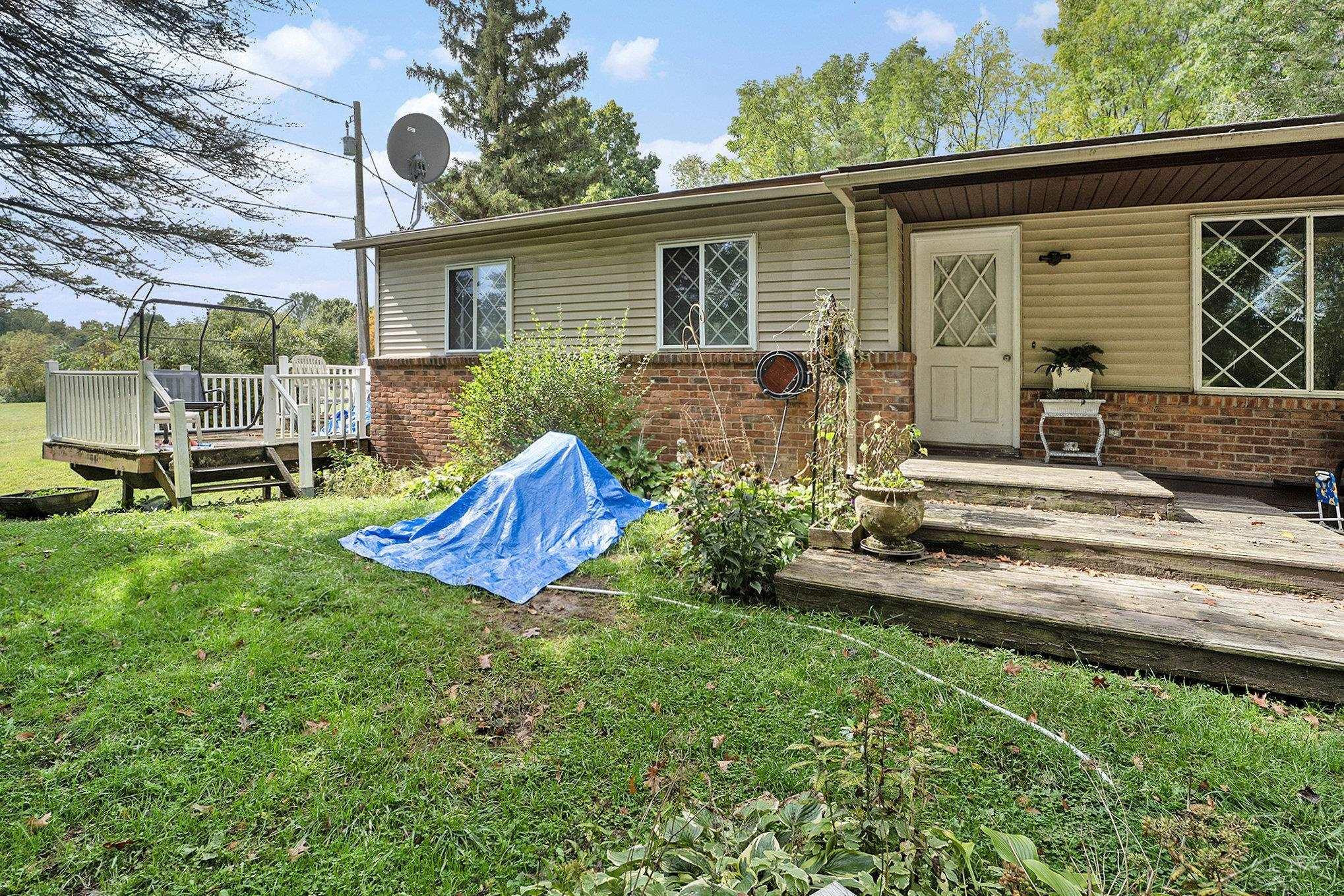 19400 Hickory Ridge Road, Fenton, MI 48430 — front exterior