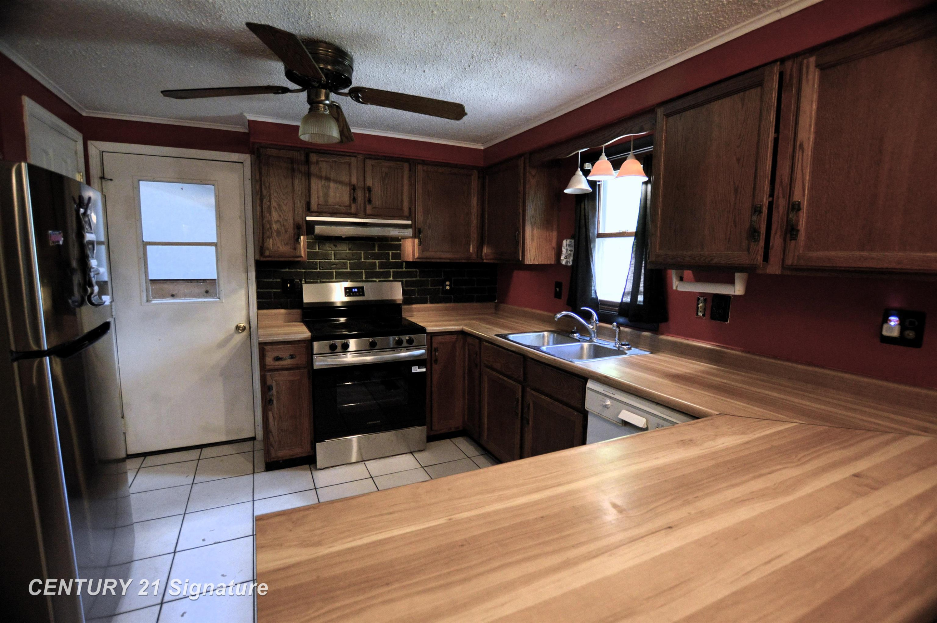 2867 S Mackinaw Road, Kawkawlin, MI 48631 — Photo 2