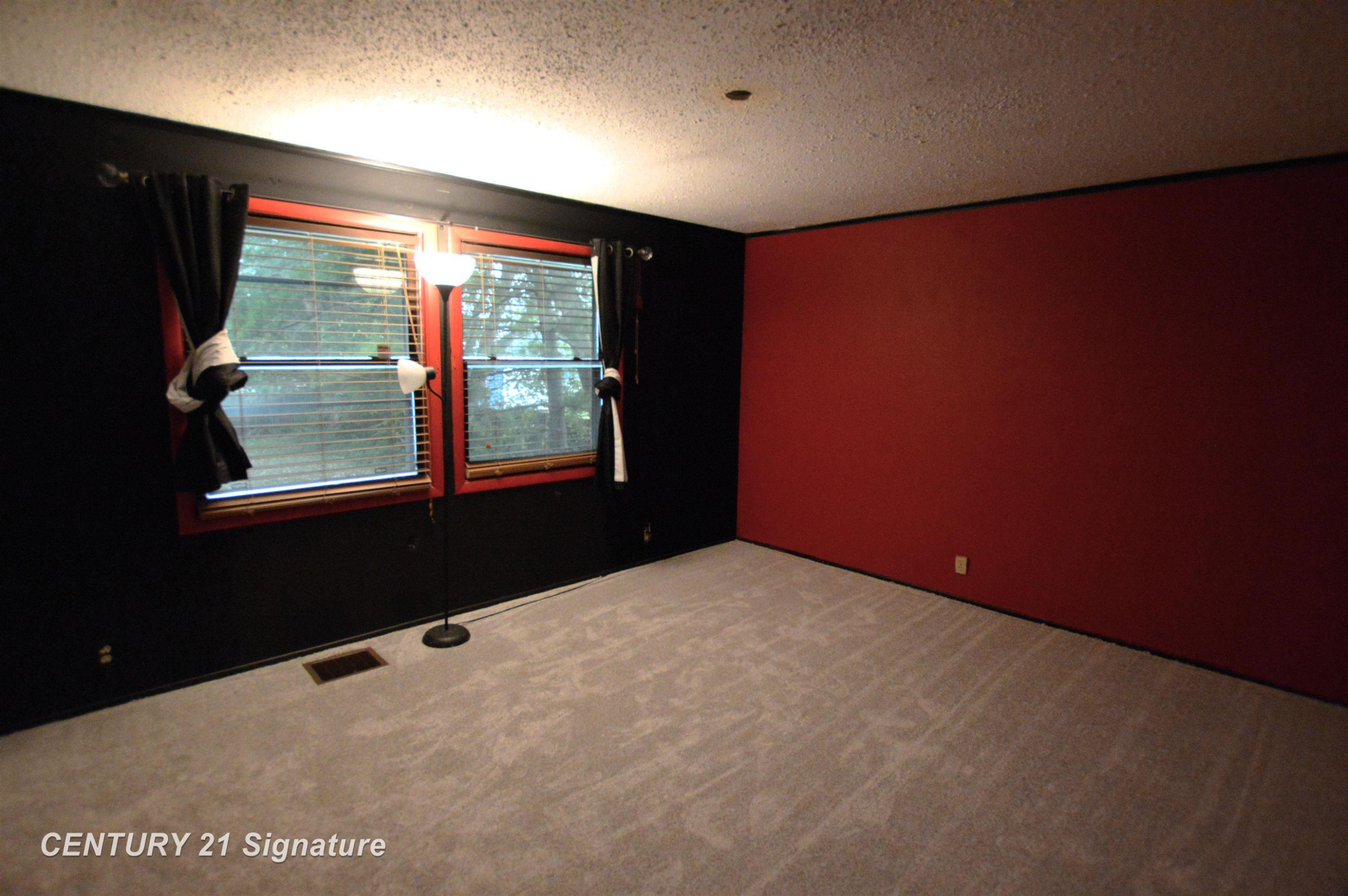 2867 S Mackinaw Road, Kawkawlin, MI 48631 — Photo 8