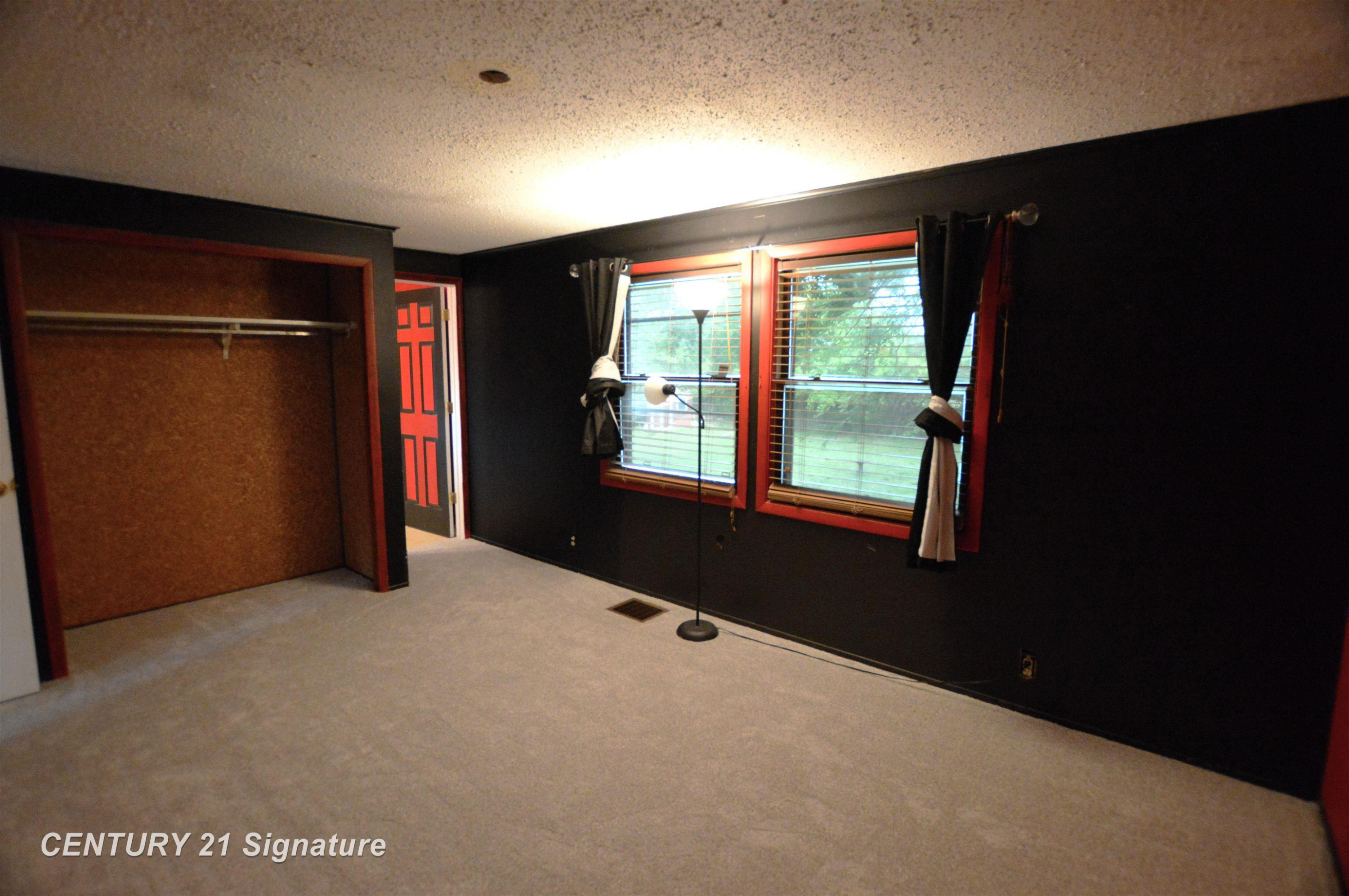 2867 S Mackinaw Road, Kawkawlin, MI 48631 — Photo 9