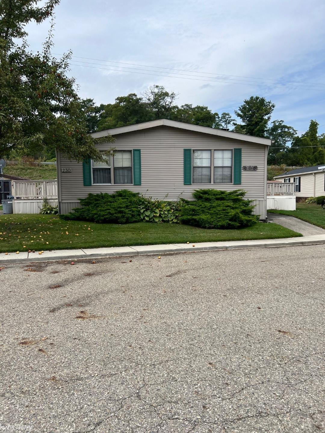 230 Shoreline W Drive, Port Sanilac, MI 48469 — Photo 2