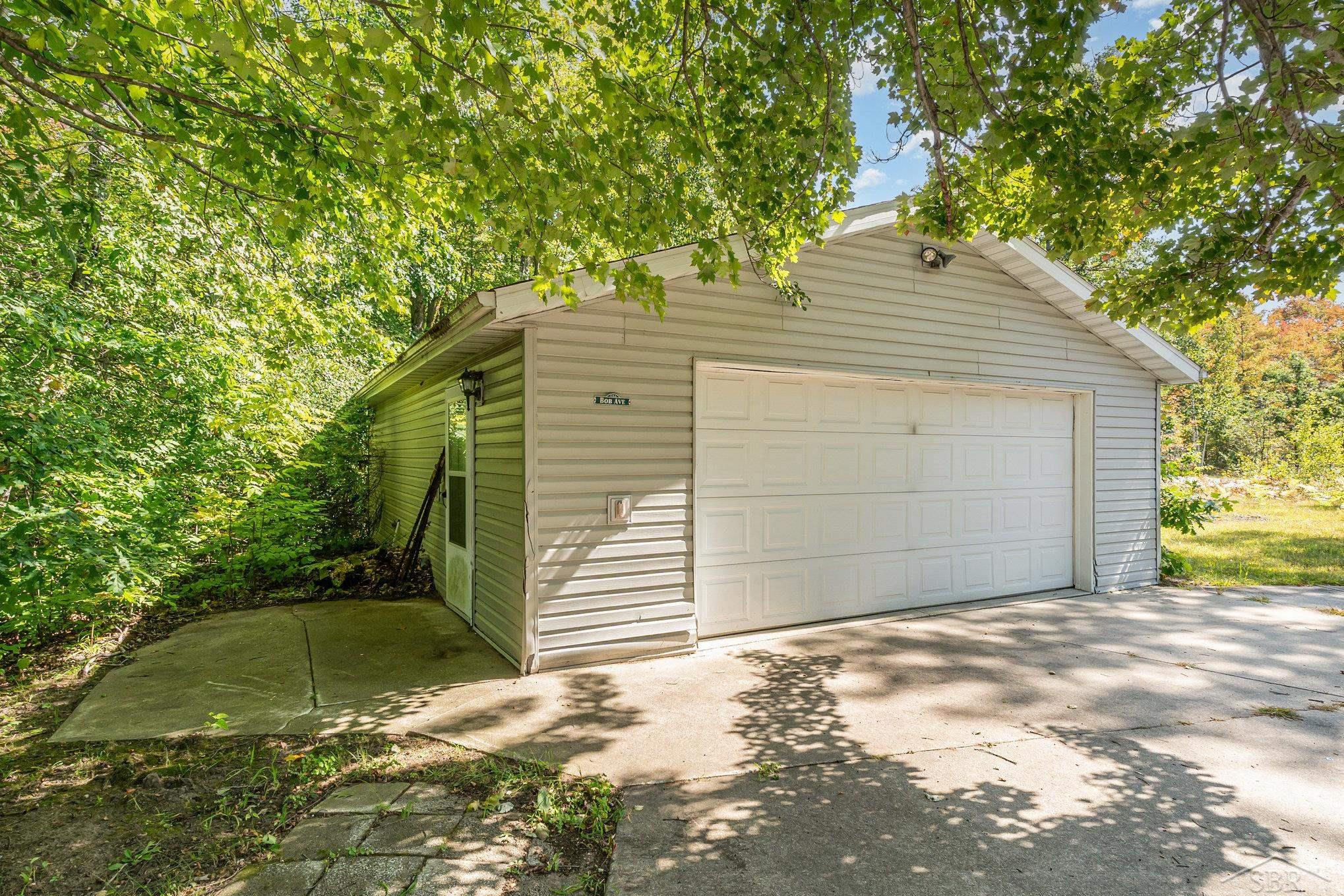 2045 Estey Rd. Road, Rhodes, MI 48642 — Photo 20