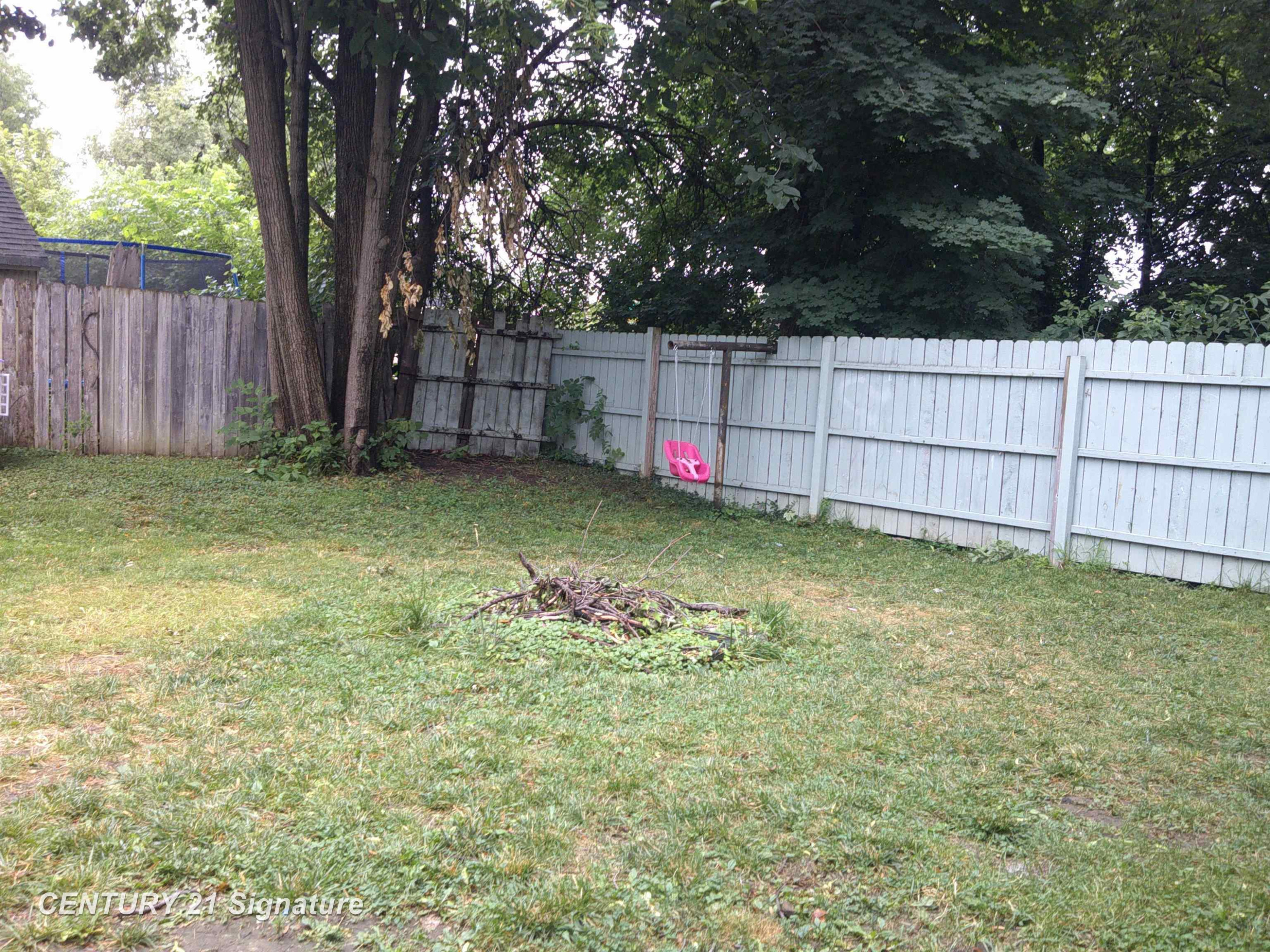 909 Barrie Avenue, Flint, MI 48507 — Photo 7