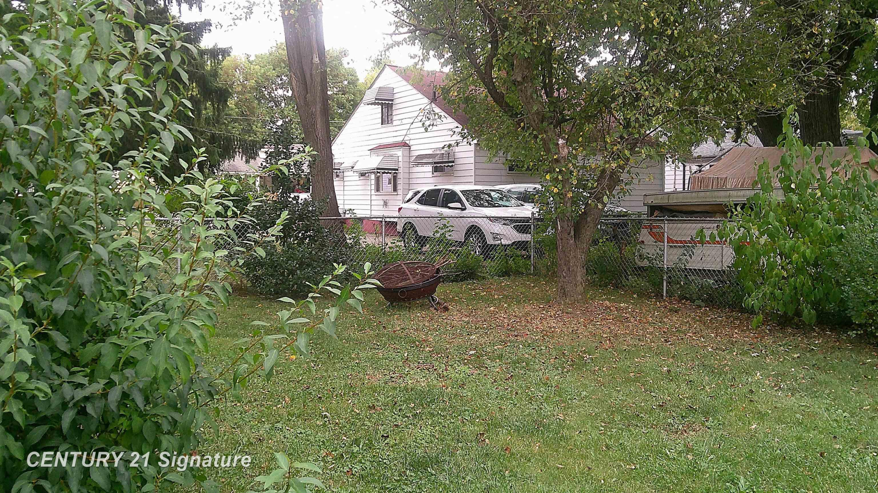 909 Barrie Avenue, Flint, MI 48507 — Photo 8