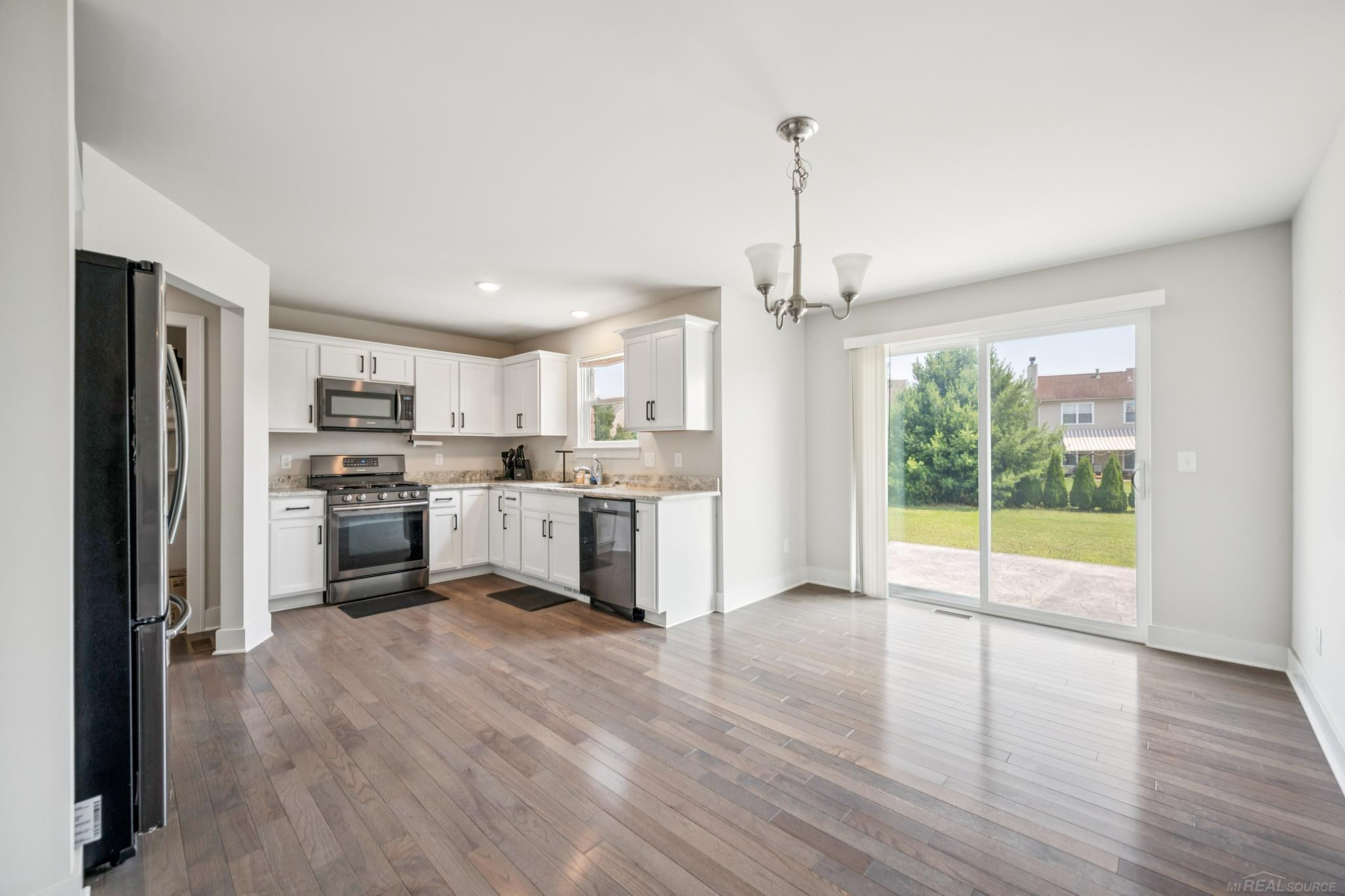 6921 Chandler Drive, Van Buren, MI 48111 — Photo 17