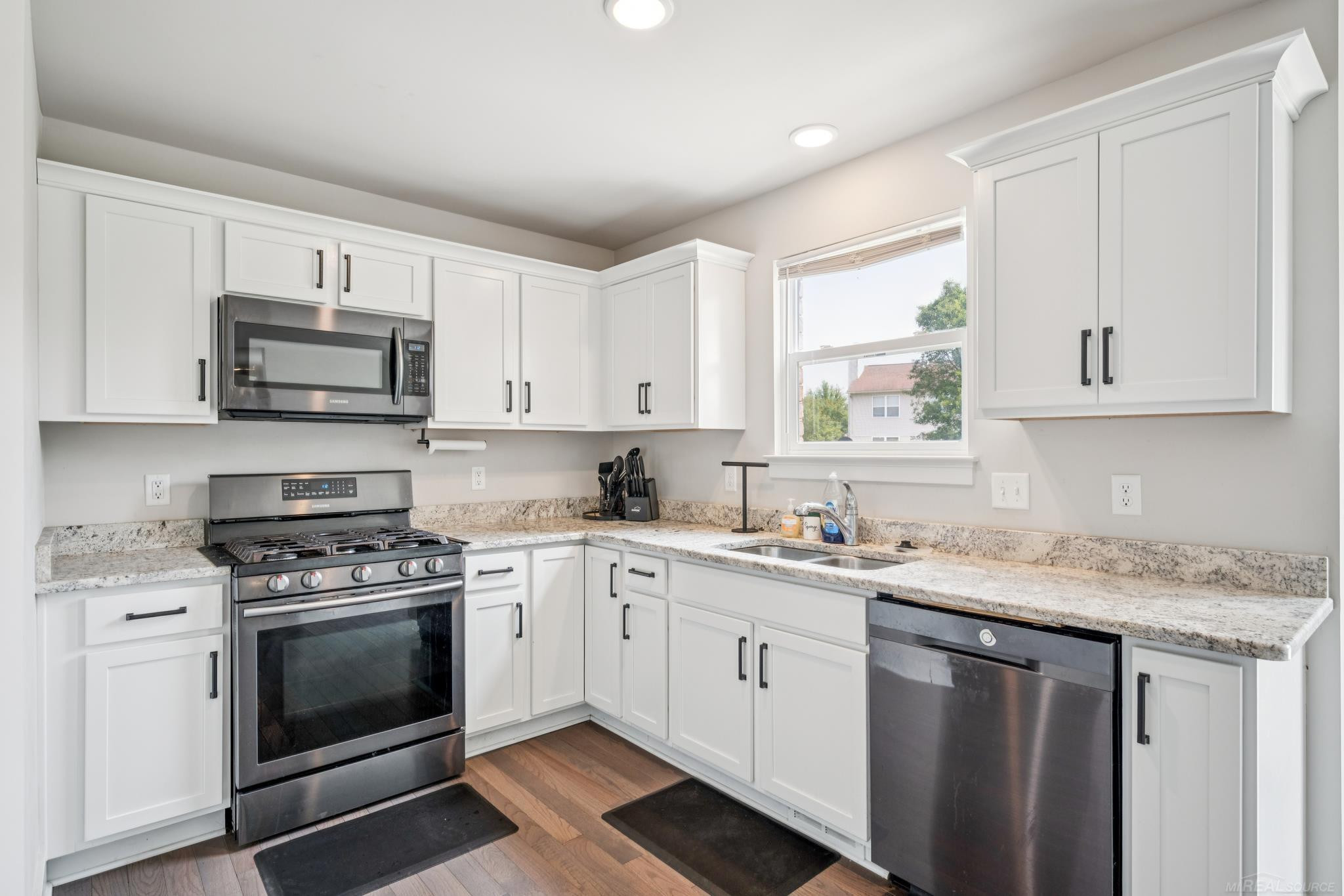 6921 Chandler Drive, Van Buren, MI 48111 — Photo 18