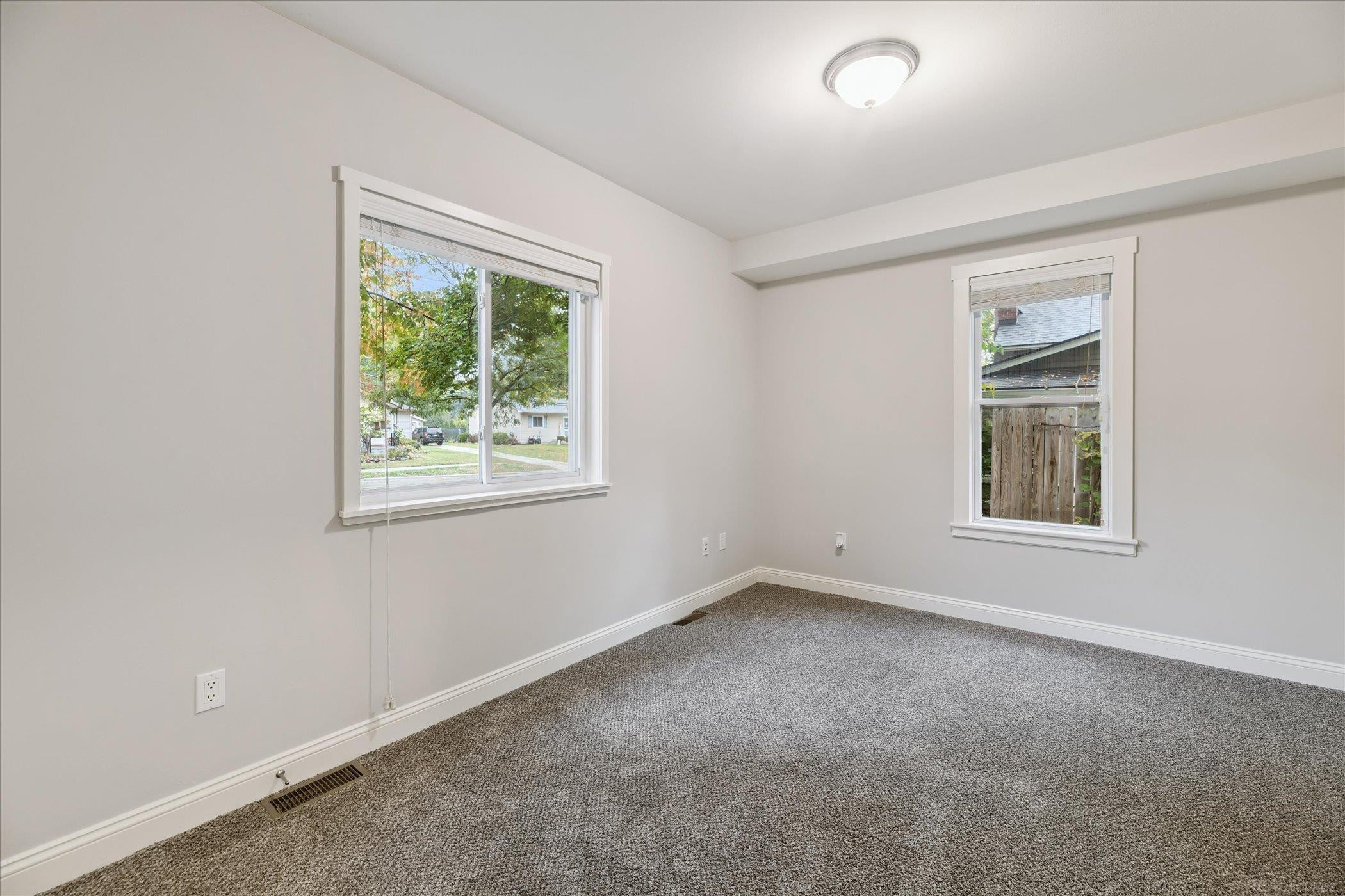 519 S Main Street, Milford, MI 48381 — Photo 11