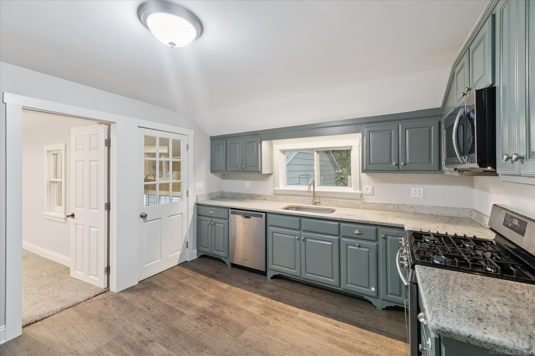 519 S Main Street, Milford, MI 48381 — Photo 23