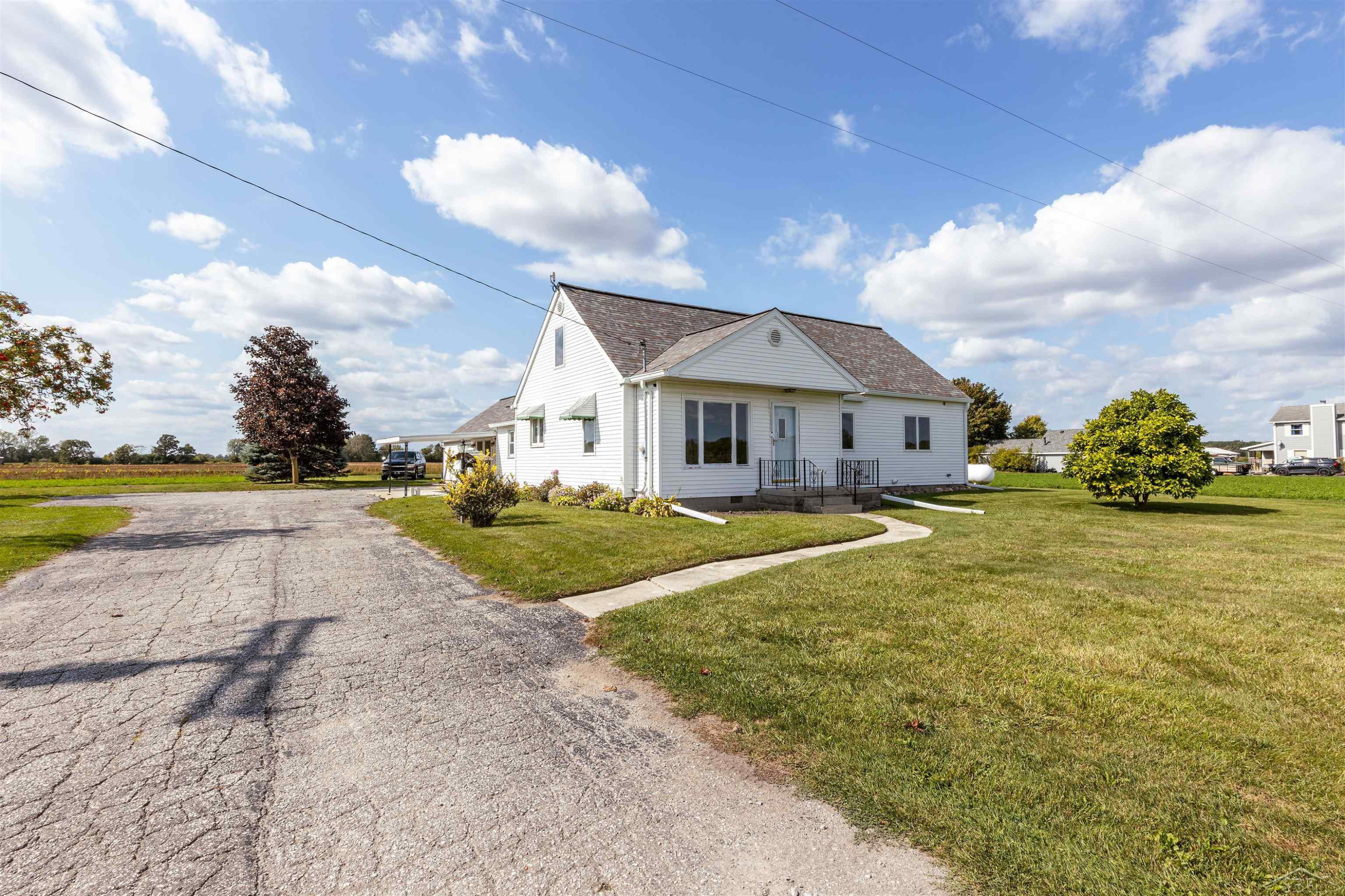 9325 HOSPITAL Road, Freeland, MI 48623 — Photo 2