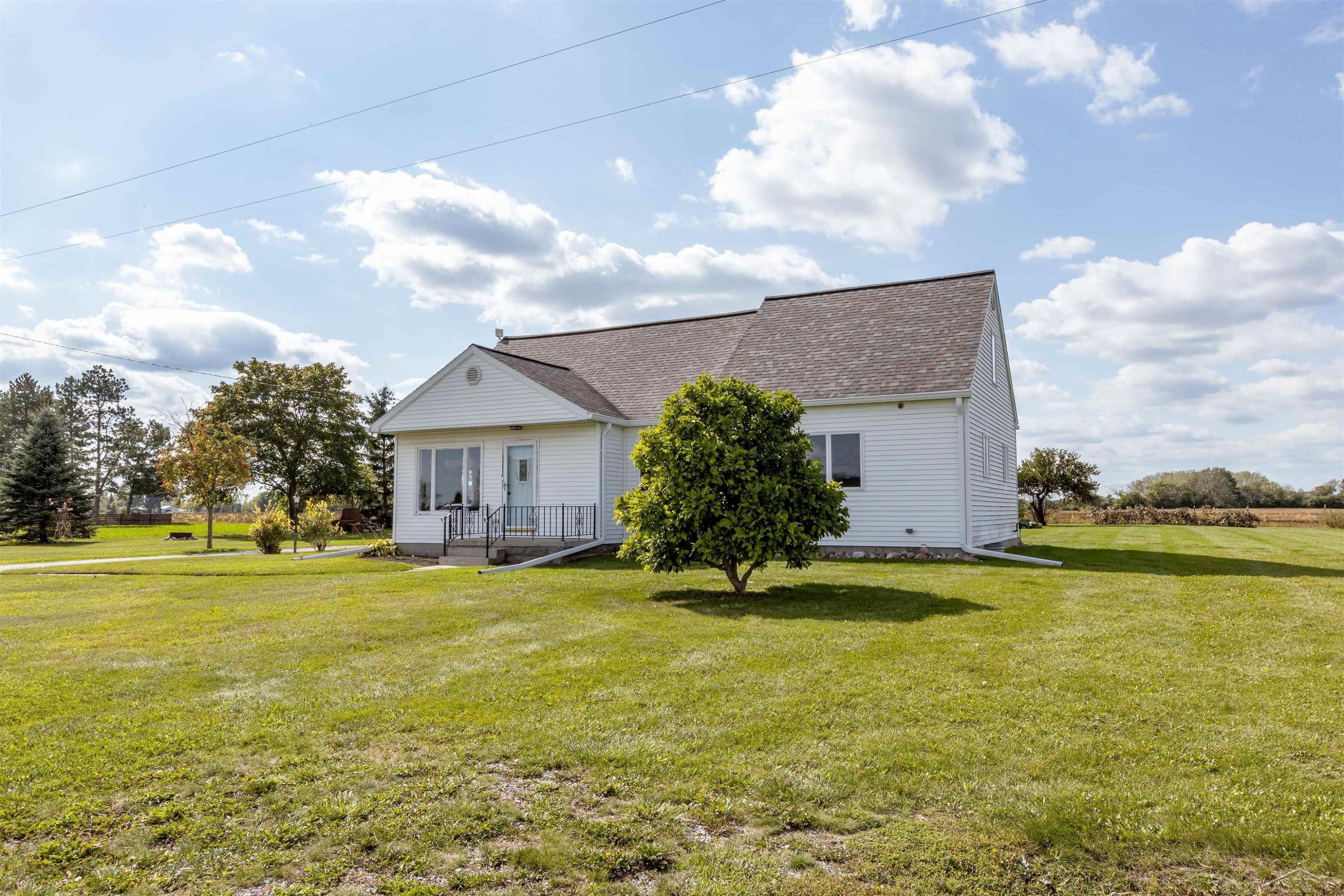 9325 HOSPITAL Road, Freeland, MI 48623 — Photo 3