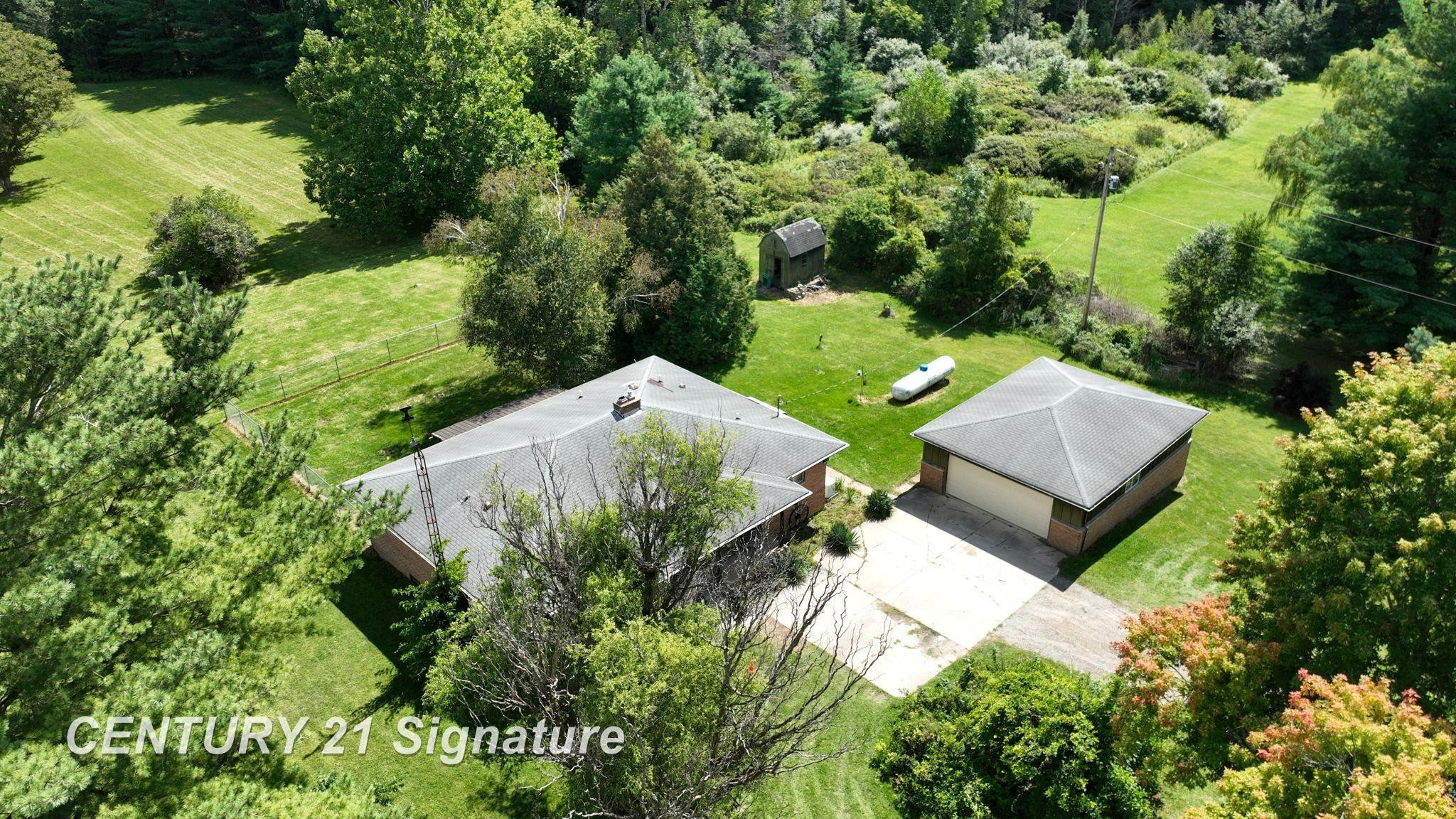 9196 N Gale Road, Otisville, MI 48463 — Photo 43