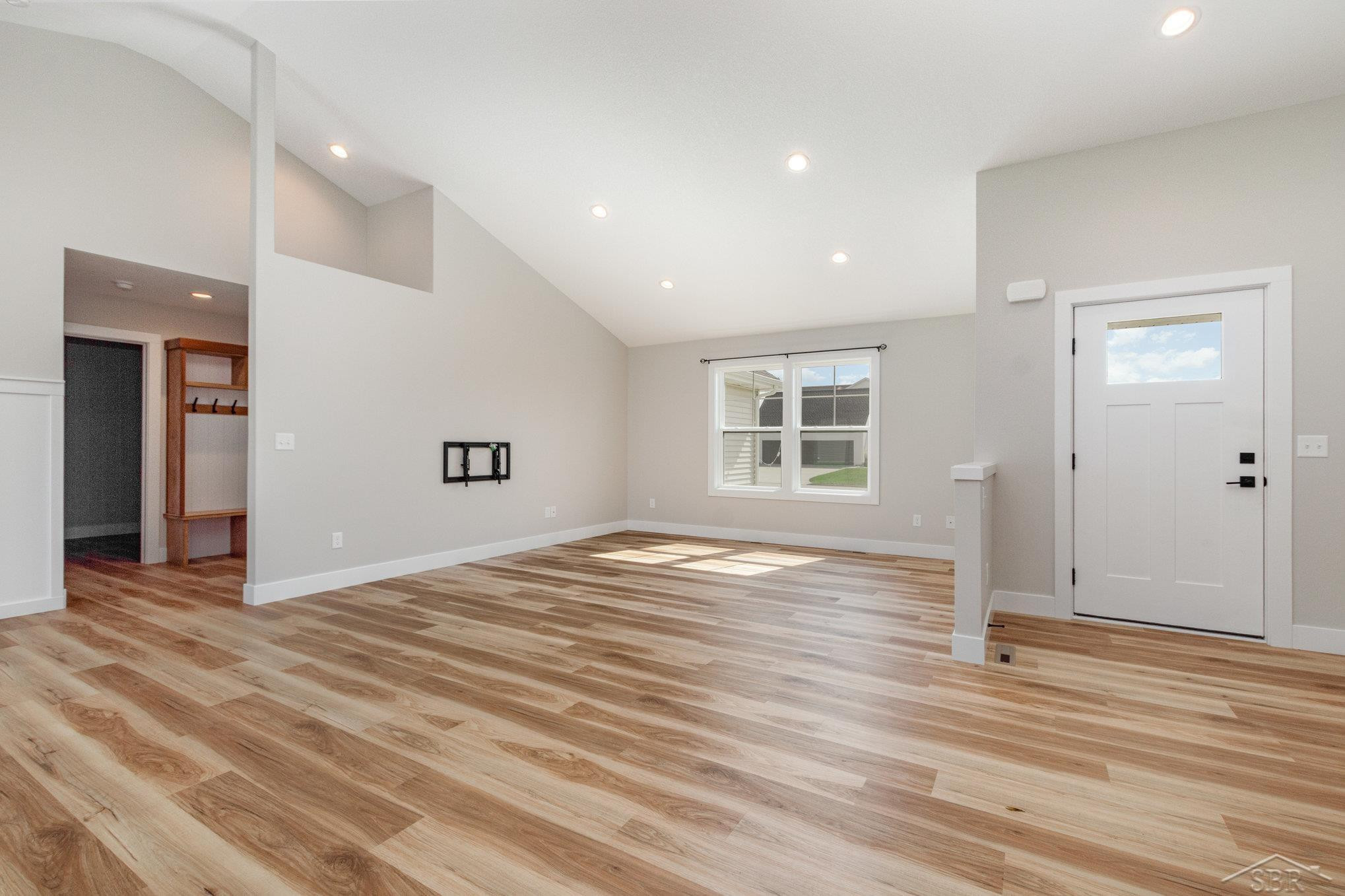 10450 Laurel Woods Place, Freeland, MI 48623 — Photo 6