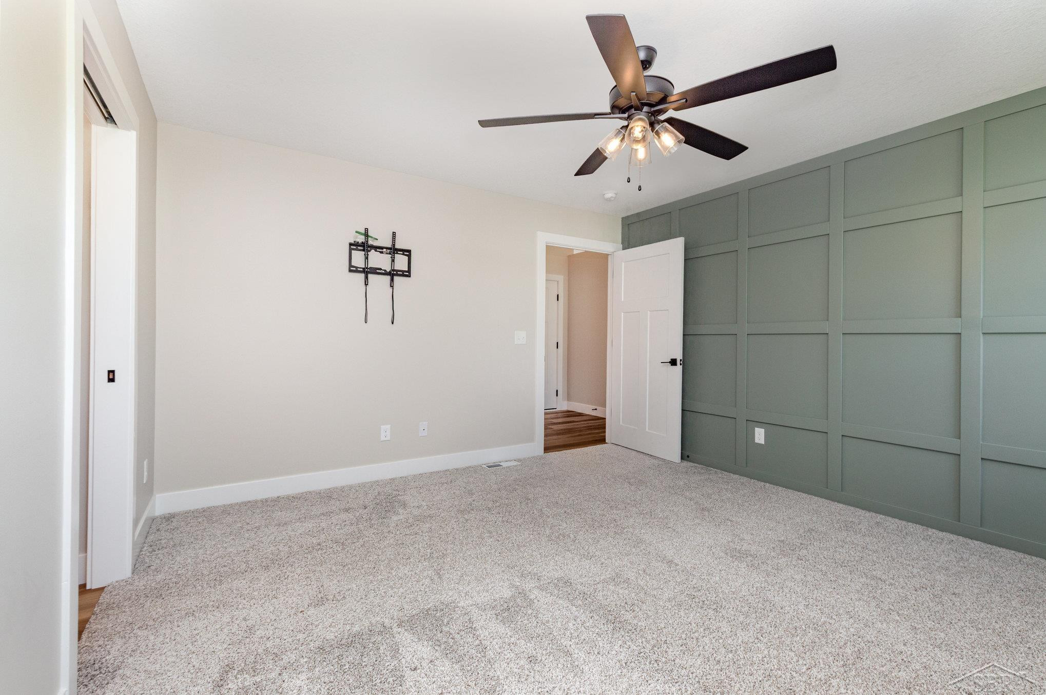 10450 Laurel Woods Place, Freeland, MI 48623 — Photo 13