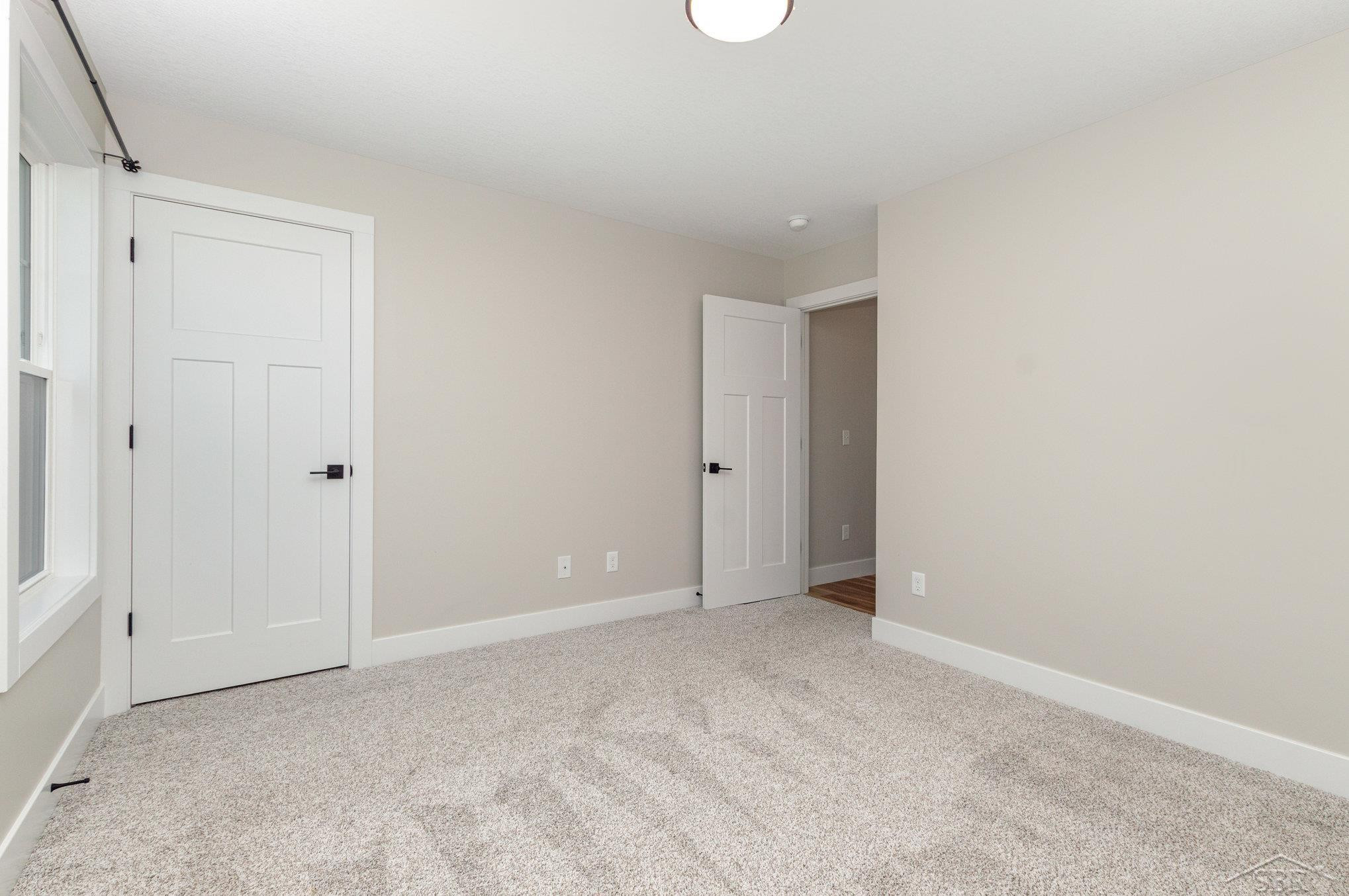 10450 Laurel Woods Place, Freeland, MI 48623 — Photo 20