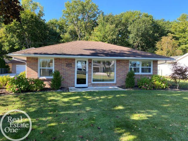 6125 Wildrose Lane, MI 48059 — front exterior