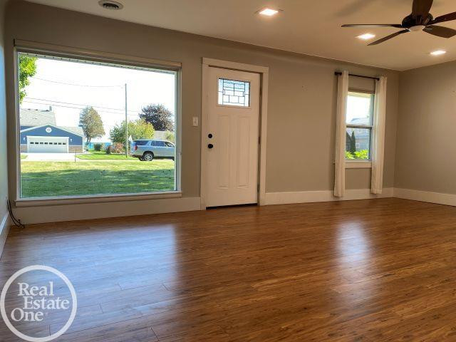 6125 Wildrose Lane, MI 48059 — Photo 8