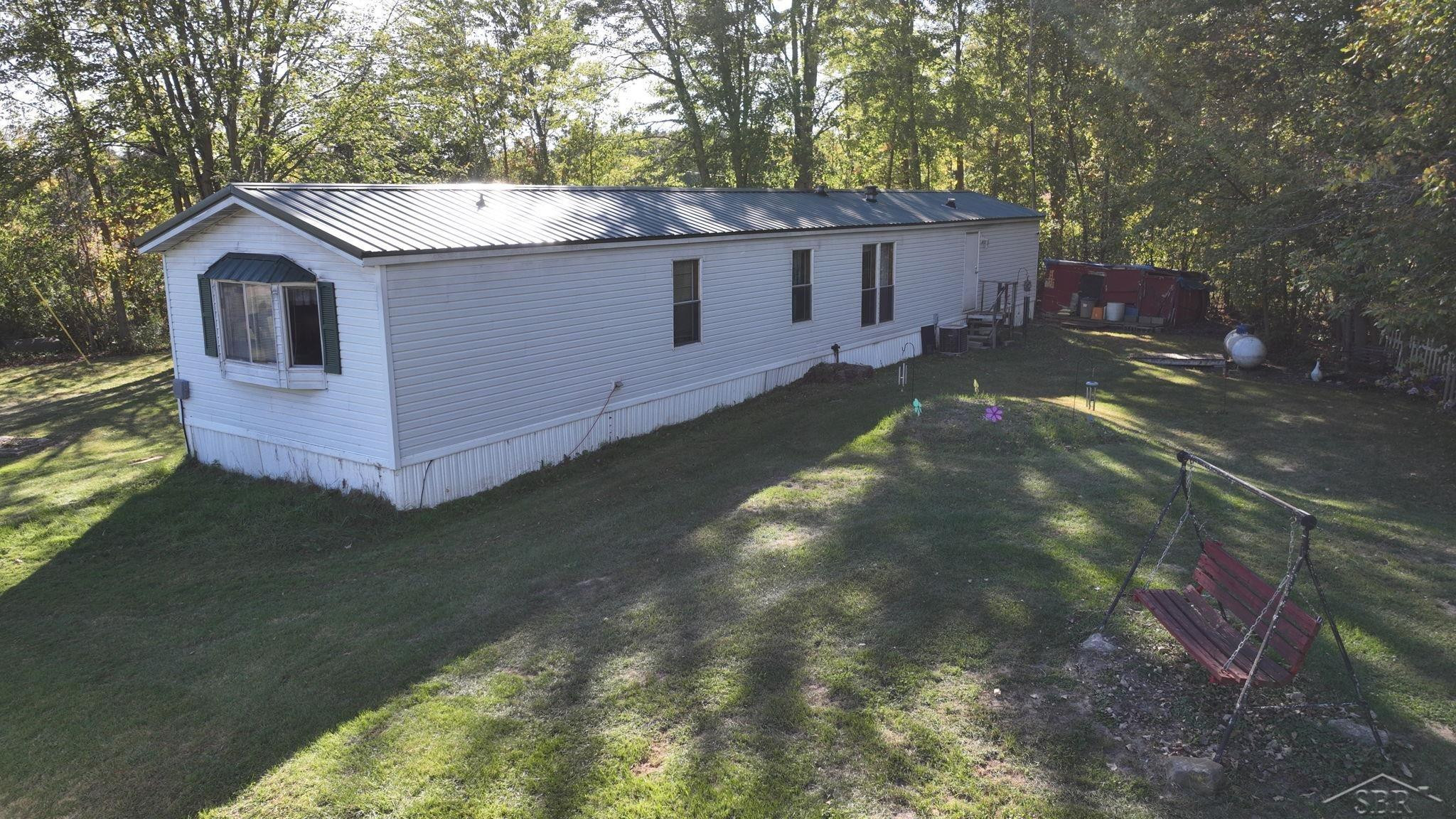 4596 W Gordonville Road, Shepherd, MI 48883 — Photo 8