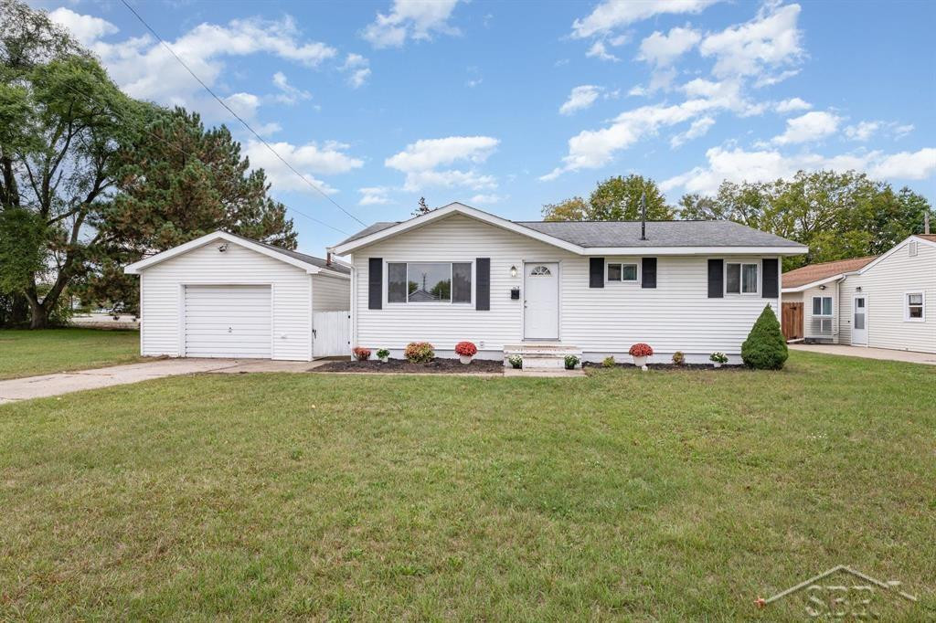 1956 Belmont Drive, Mount Pleasant, MI 48858 — front exterior