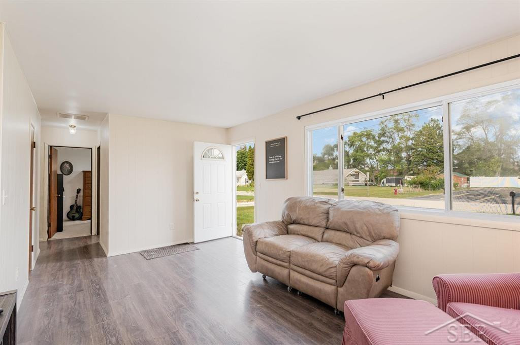 1956 Belmont Drive, Mount Pleasant, MI 48858 — Photo 4
