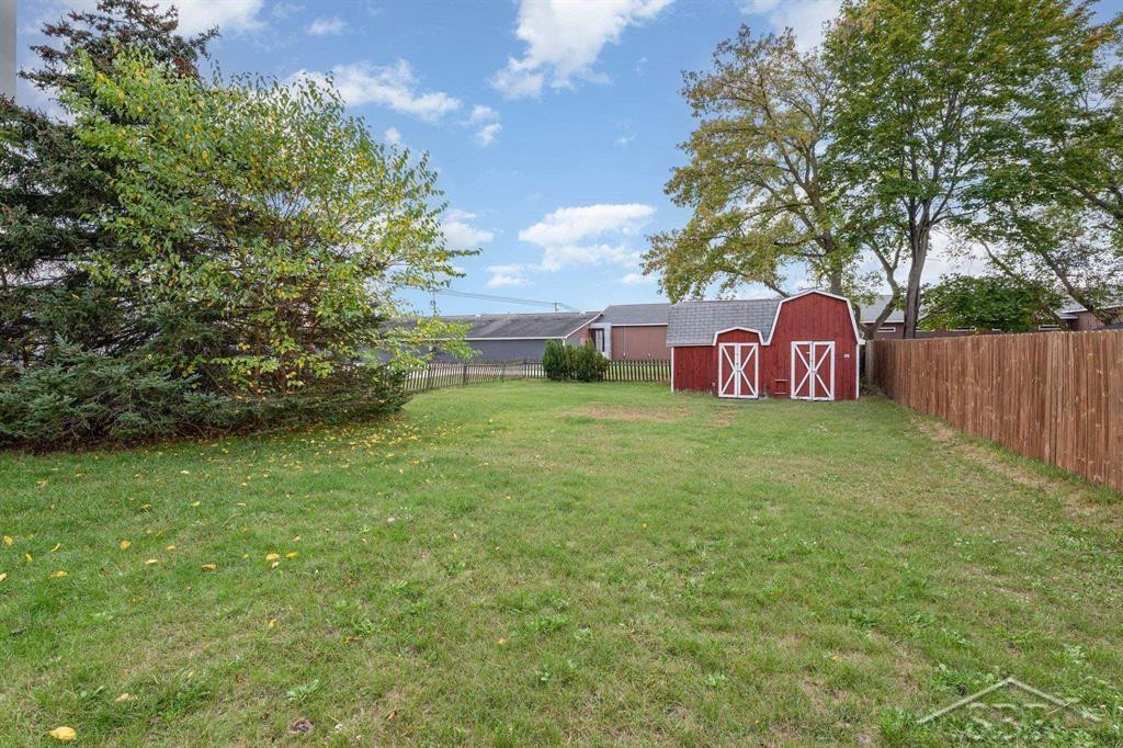 1956 Belmont Drive, Mount Pleasant, MI 48858 — Photo 15