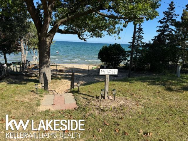 3948 Mary Anne Lane, Caseville, MI 48725 — Photo 19