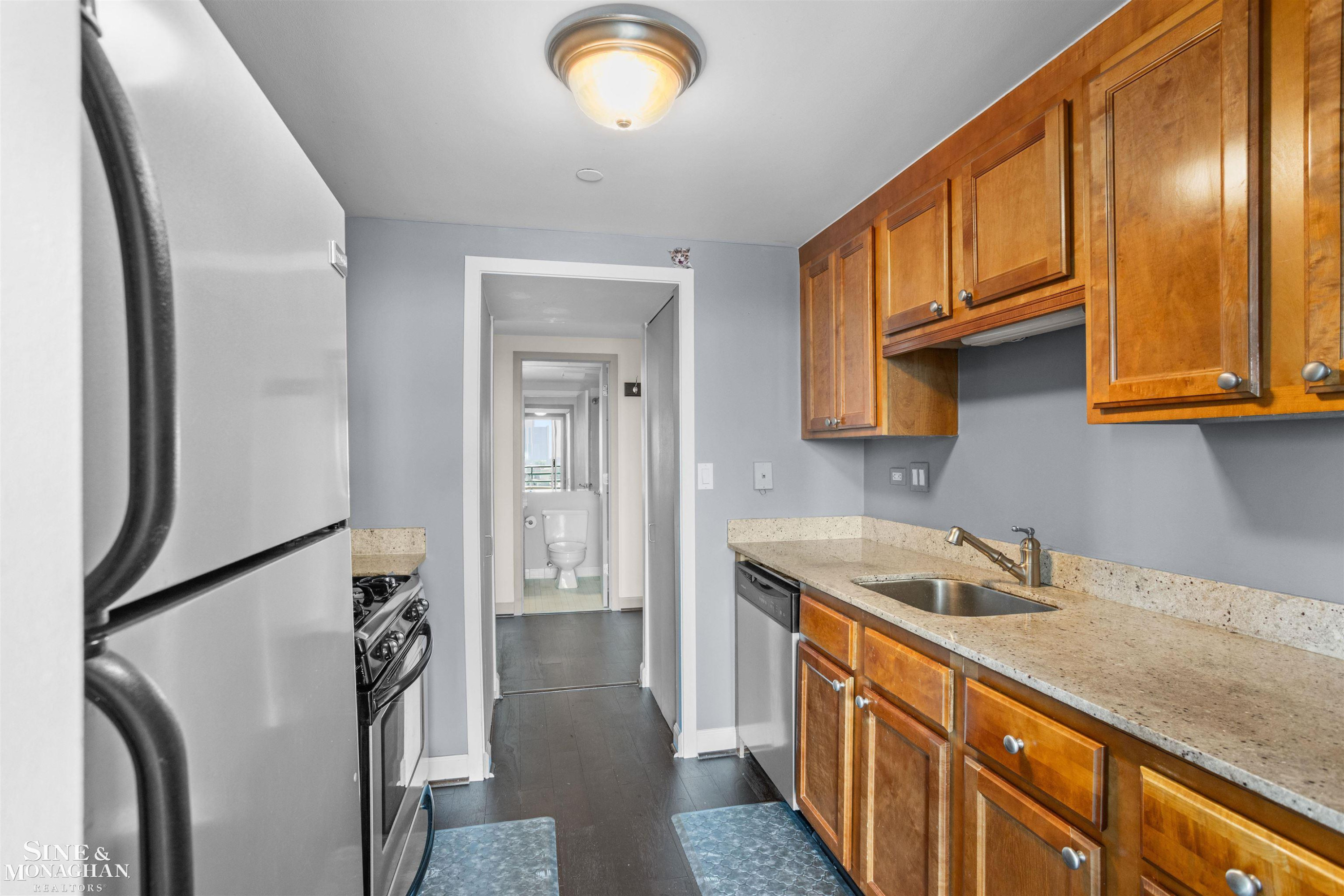 3320 Spinnaker 11D Lane, 11D, Detroit, MI 48207 — Photo 12