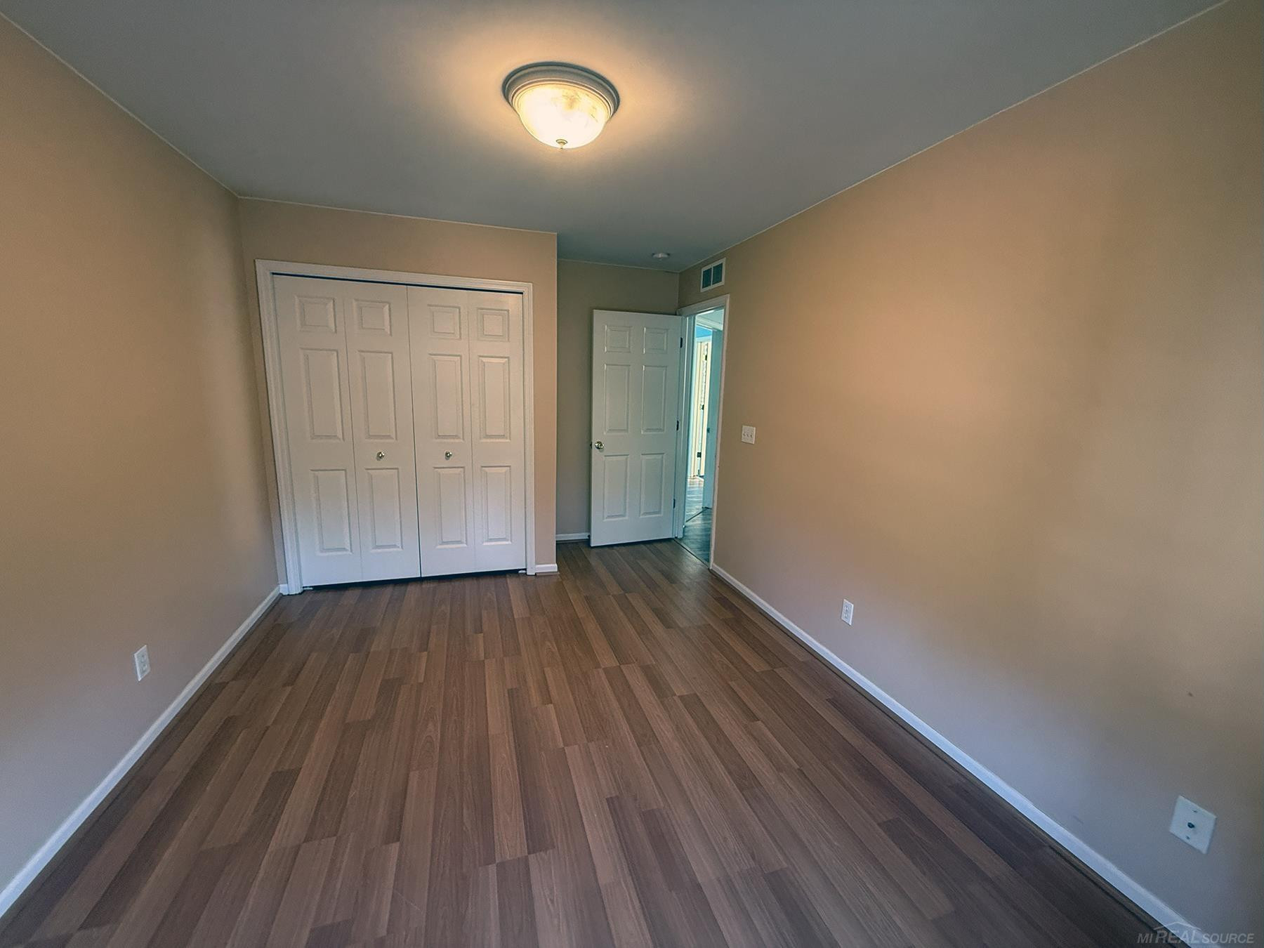 810 Canyon Creek Drive, Holly, MI 48442 — Photo 10