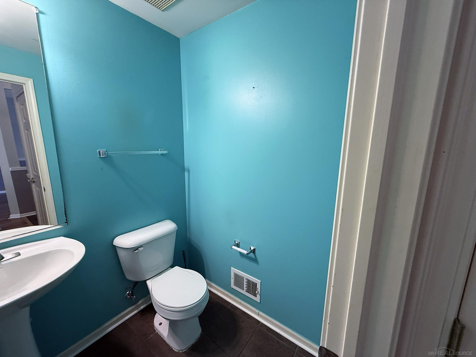 810 Canyon Creek Drive, Holly, MI 48442 — Photo 27