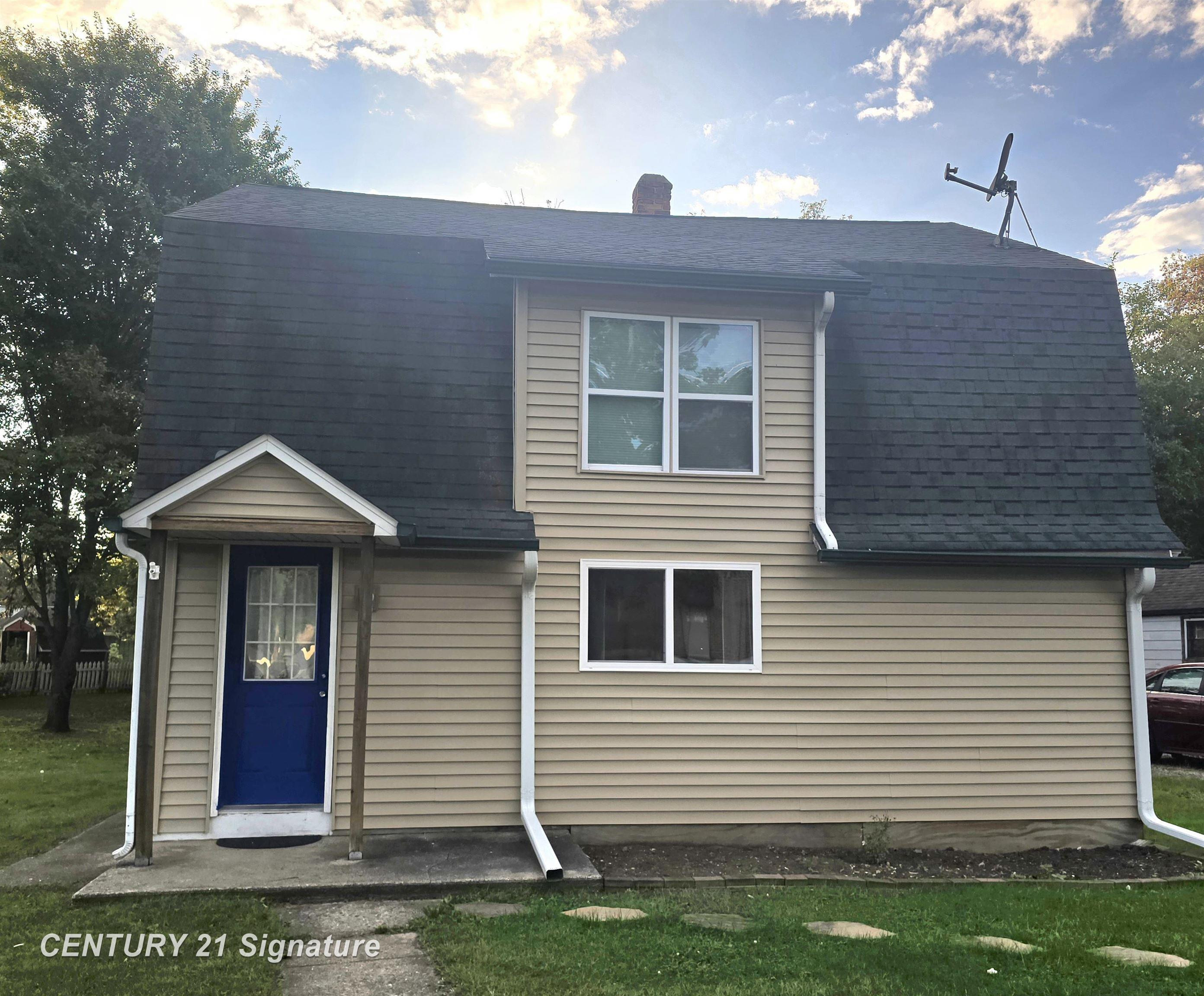 244 S Sherman Street, Vassar, MI 48768 — front exterior