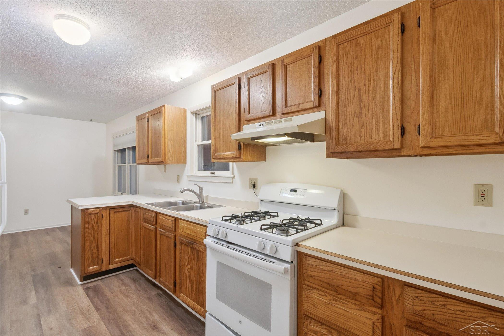 769 W Maplecrest Drive, Sanford, MI 48657 — Photo 2