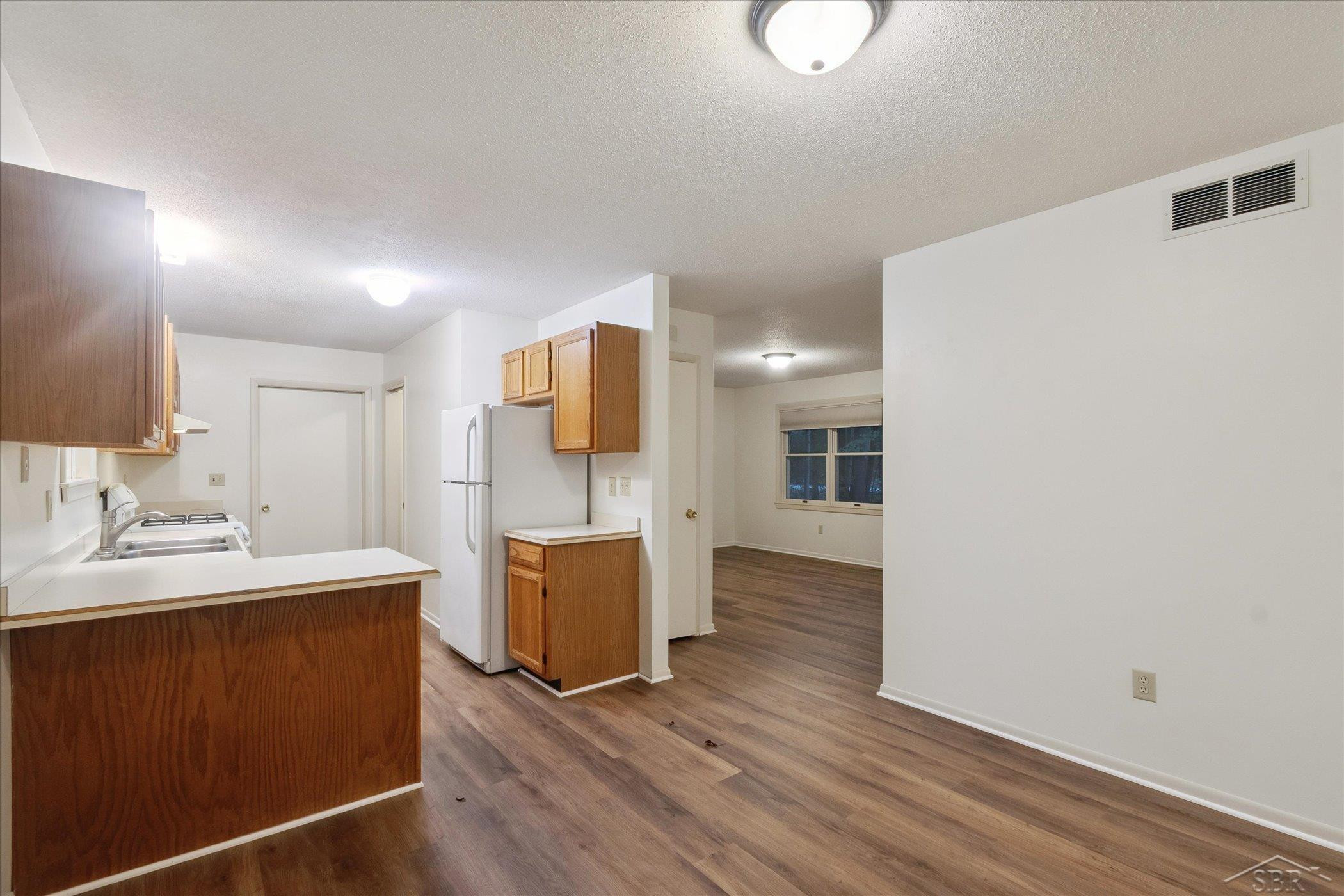 769 W Maplecrest Drive, Sanford, MI 48657 — Photo 5